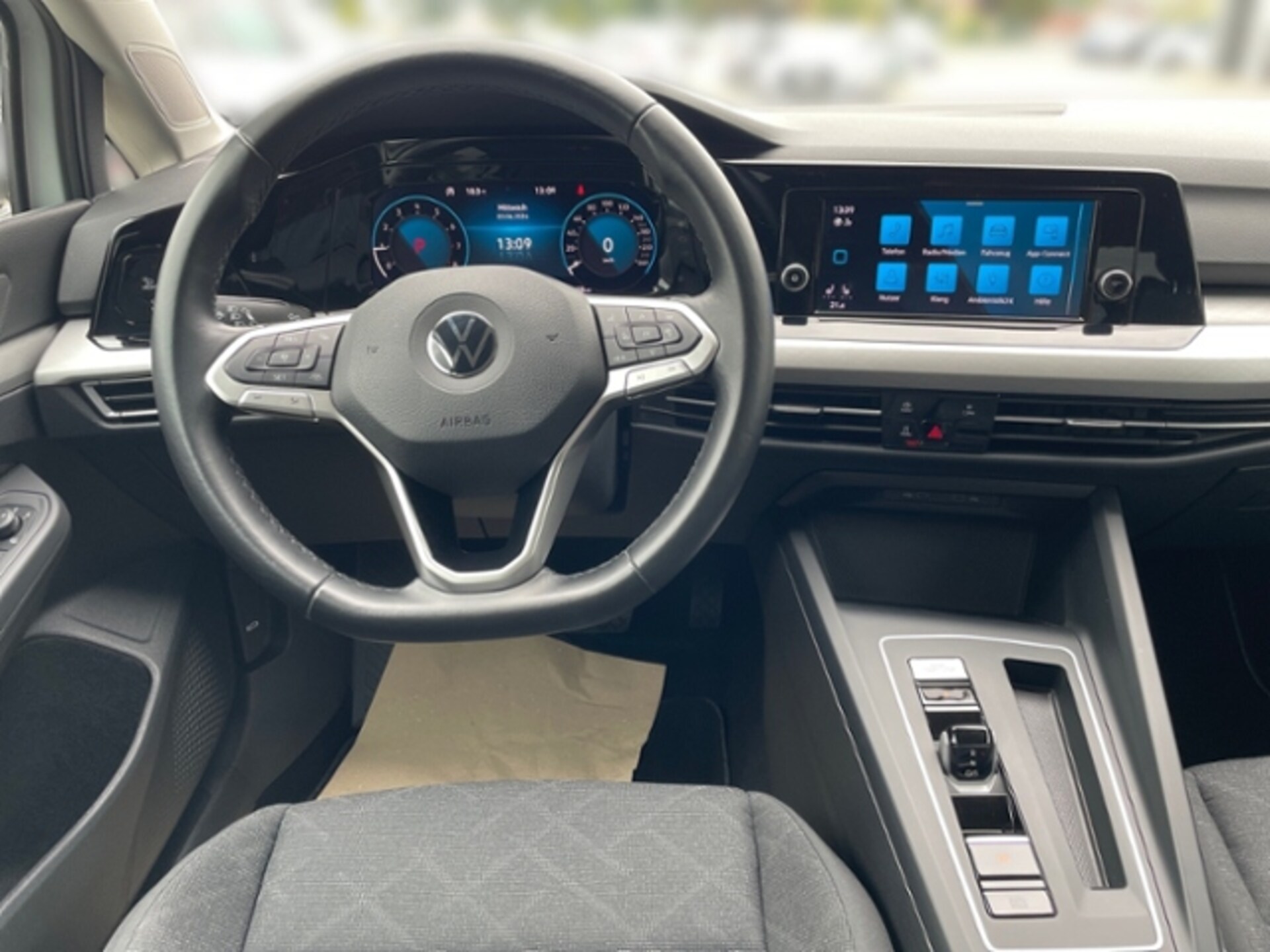 Volkswagen Golf Variant Life