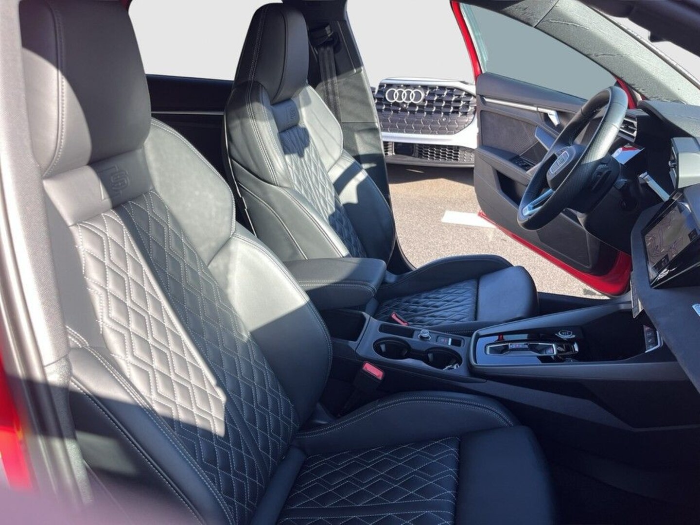 Bild über Audi A3 allstreet 35 TDI S tronic - für weitere Informationen kontaktieren Sie den Audi Partner