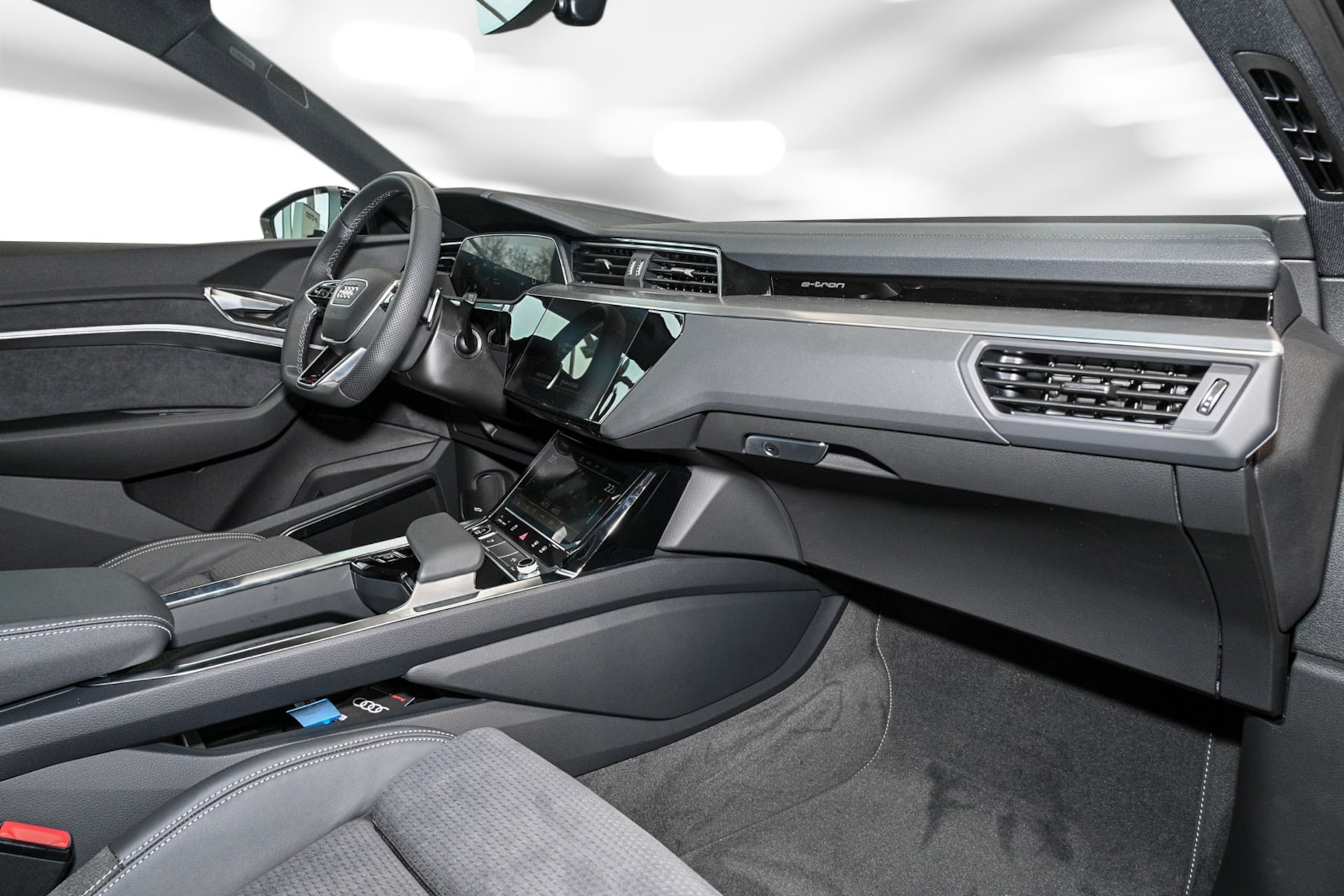 Audi e-tron advanced