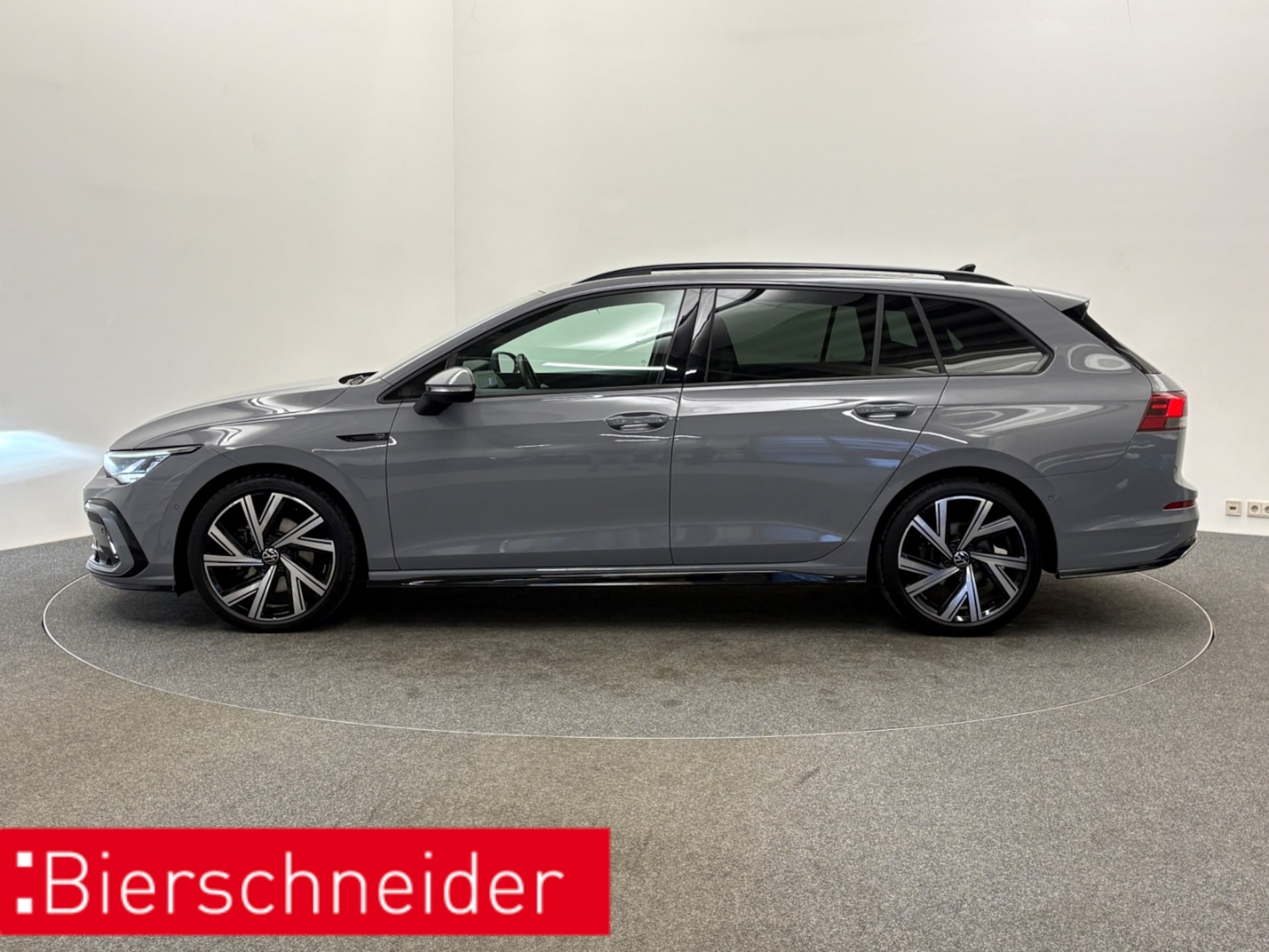 Volkswagen Golf Variant R-Line