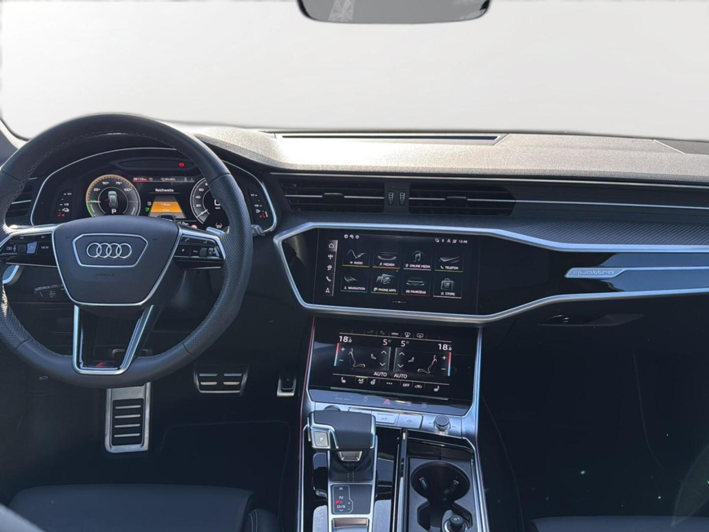 Bild über Audi A6 Avant TFSI e S line 55 TFSI e quattro S tronic - für weitere Informationen kontaktieren Sie den Audi Partner