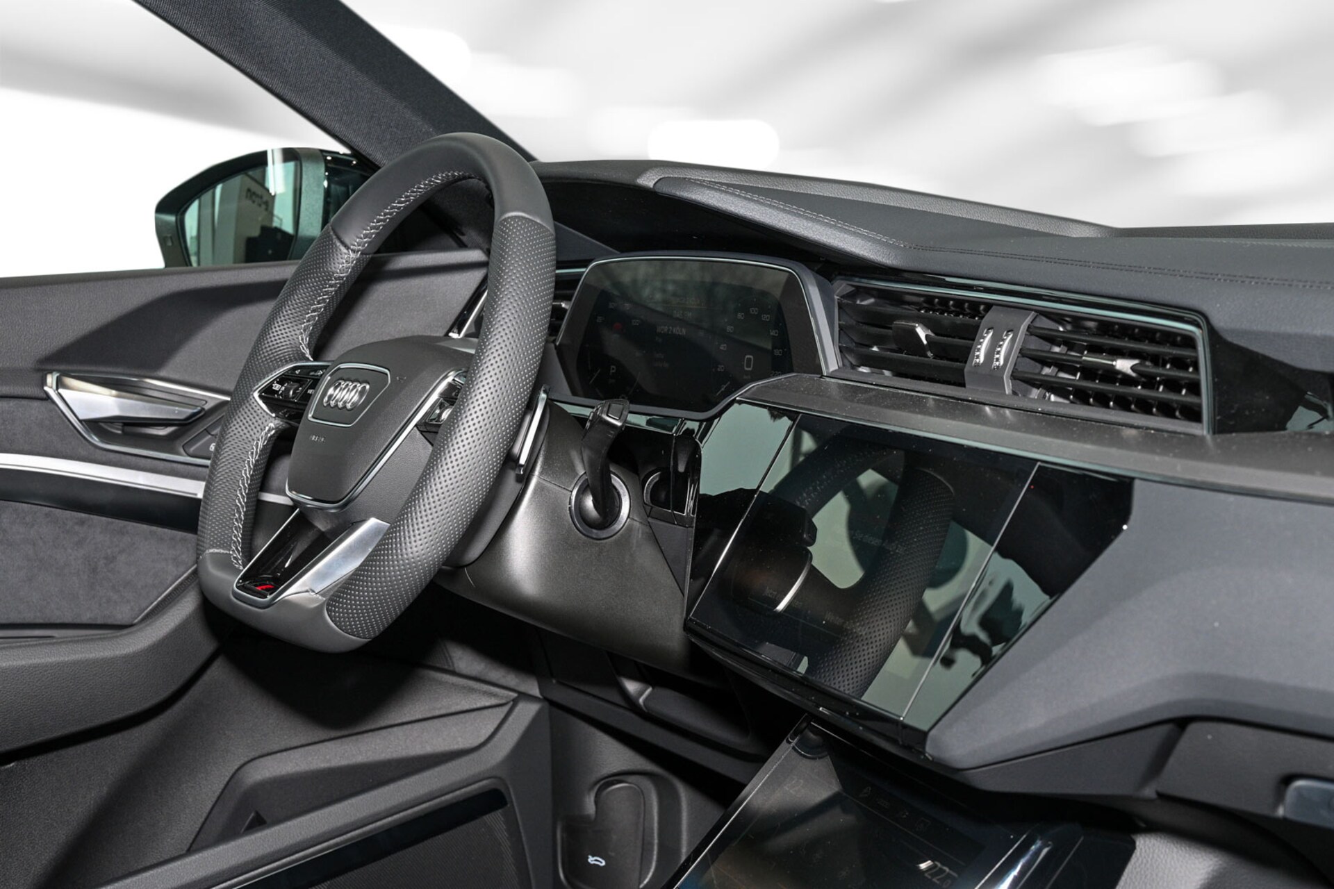 Audi e-tron advanced