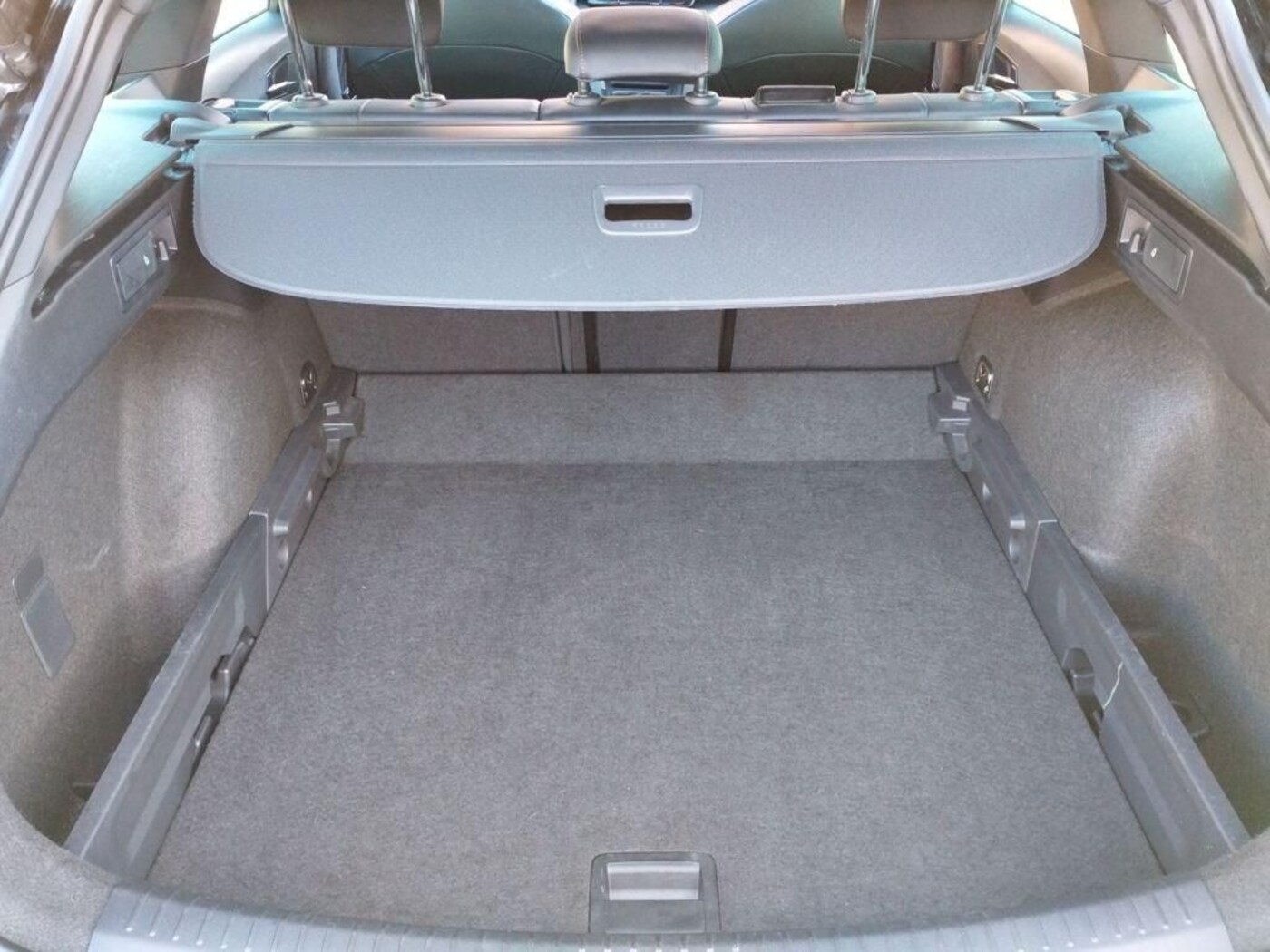 CUPRA Leon Sportstourer 1.5 eTSI DSG 110 kW (150 CV) — photo 8