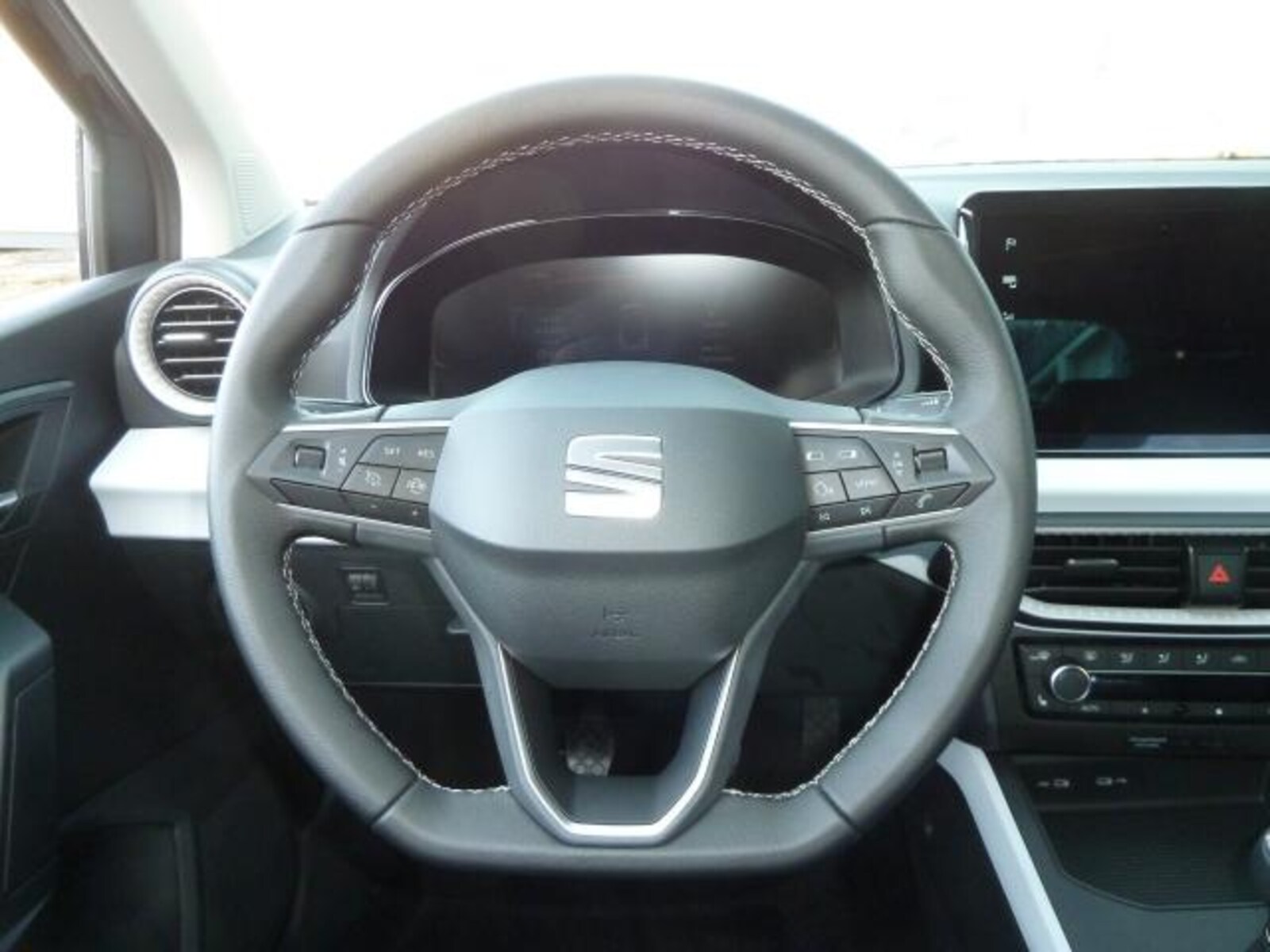 SEAT Arona – Bild 8