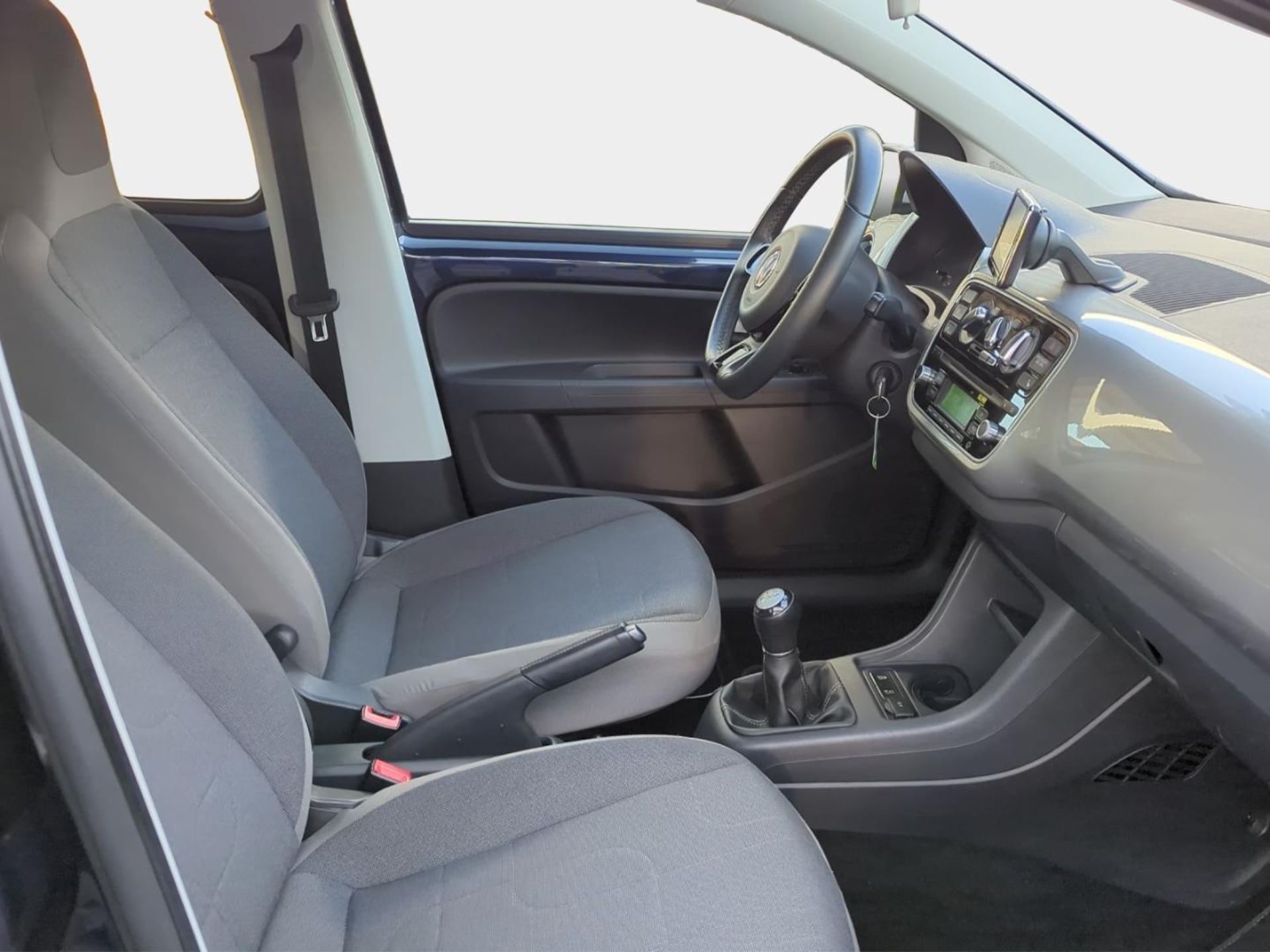 Volkswagen up! cross up!