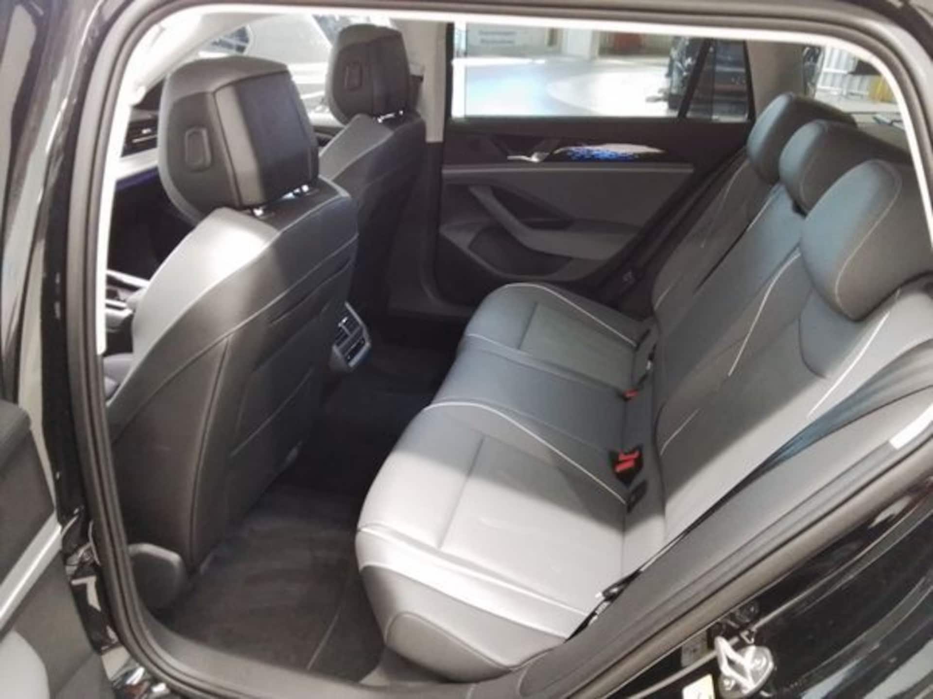 Volkswagen Passat Elegance
