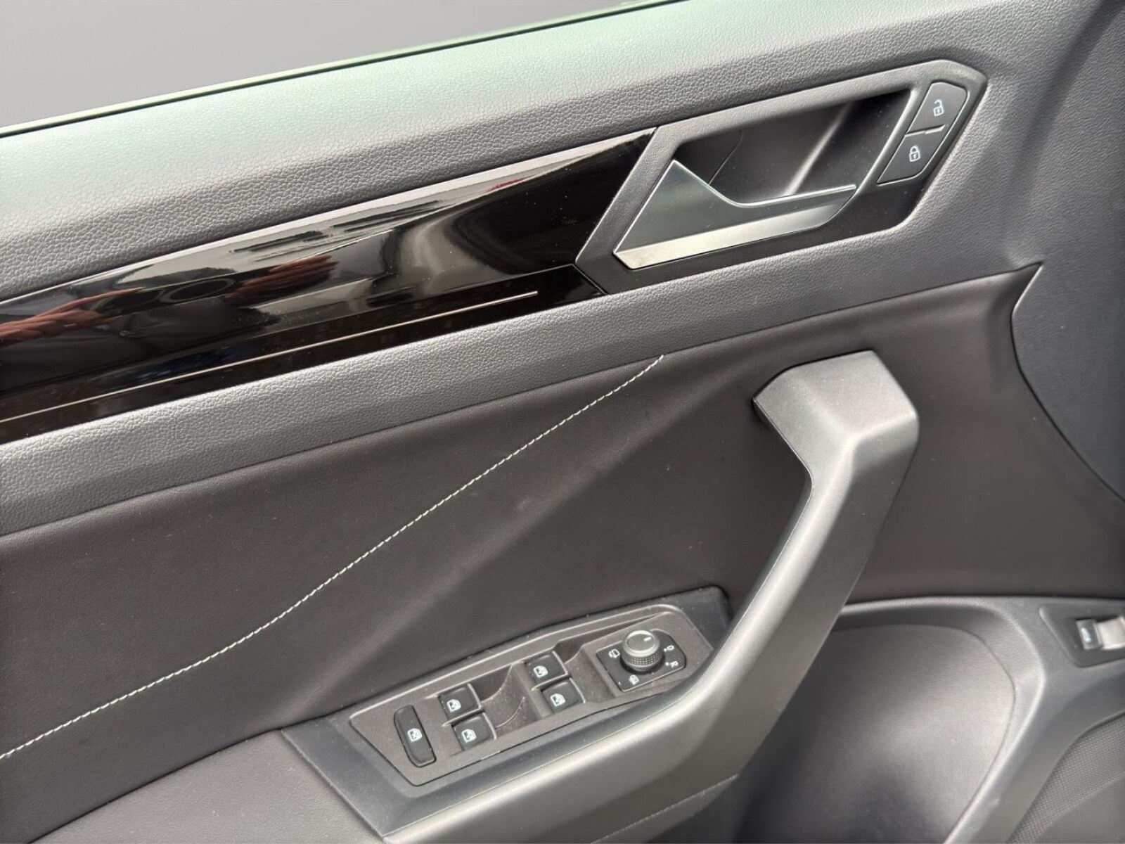 Volkswagen T-Roc – Bild 13