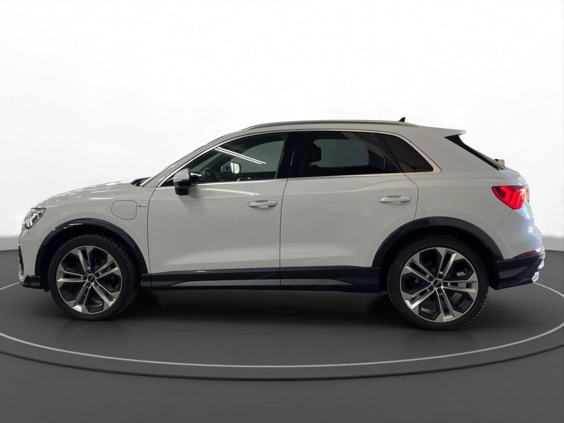 Audi Q3 TFSI e S line