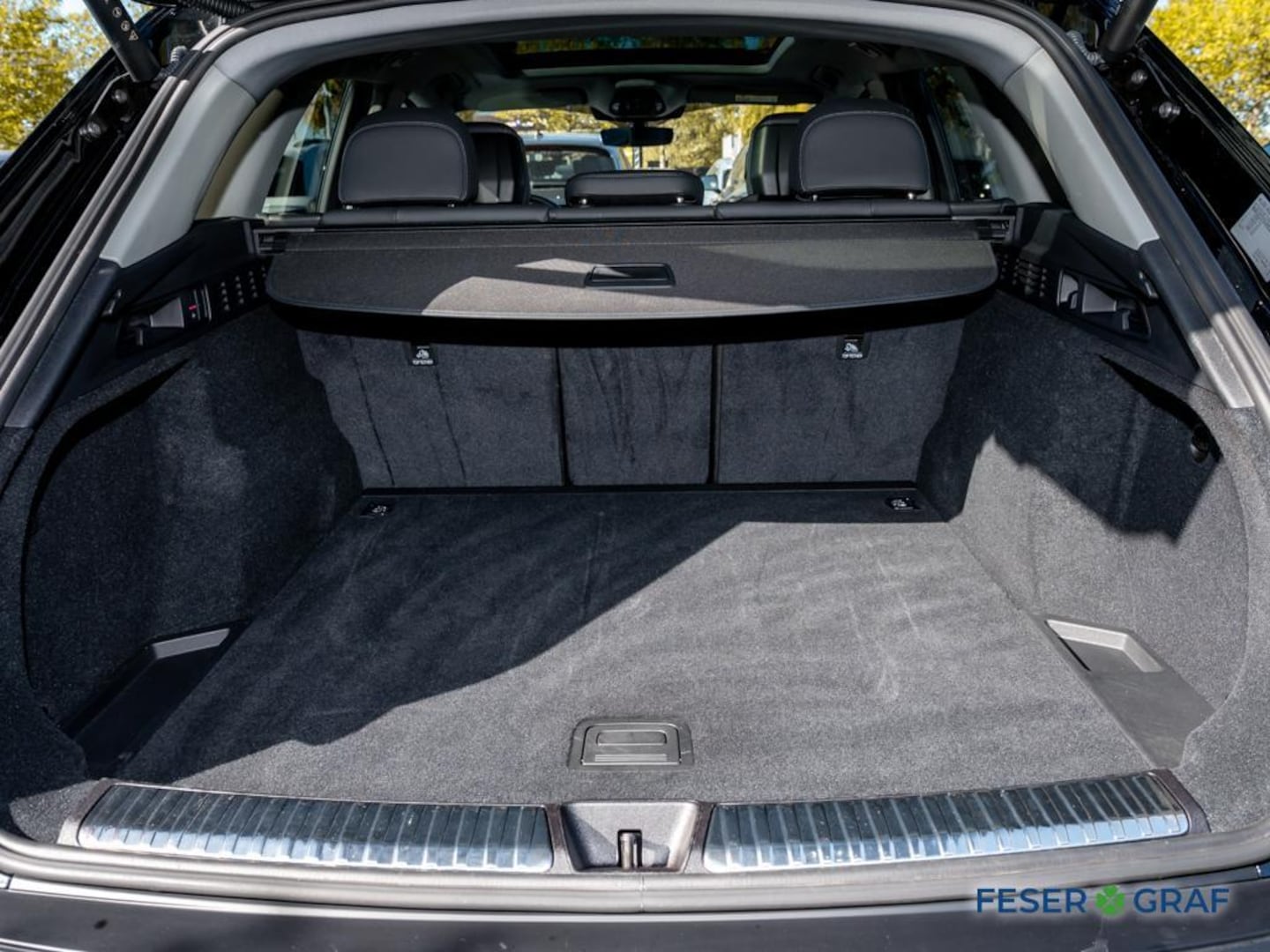 Bild über Audi Q5 SUV TDI quattro 150 kW S tronic - für weitere Informationen kontaktieren Sie den Audi Partner