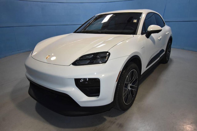 2025 Porsche Macan Electric