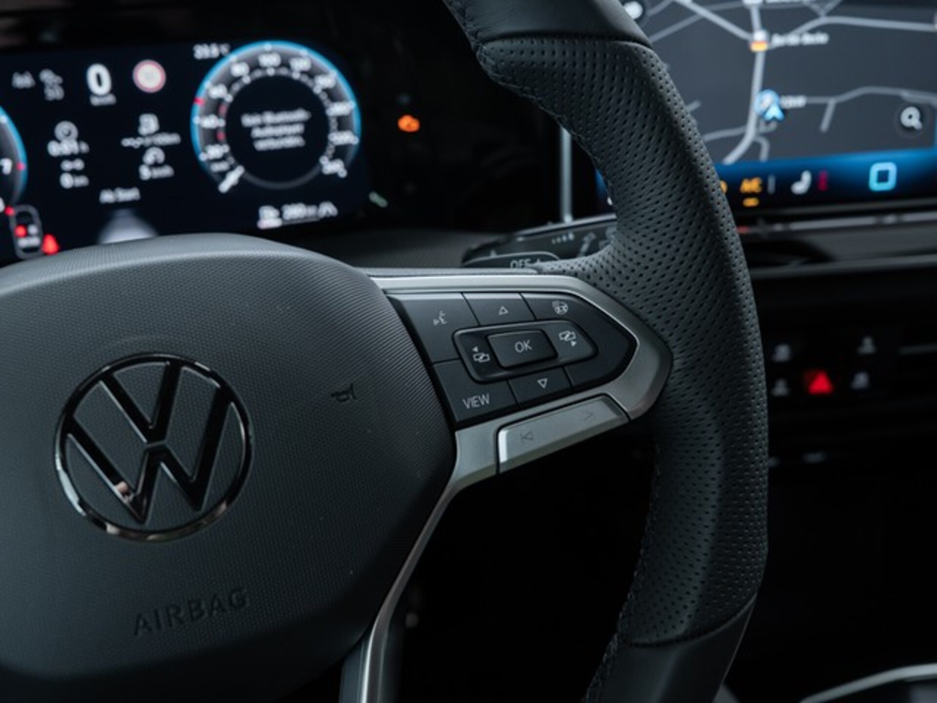 Volkswagen Golf R-Line