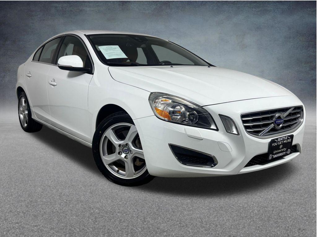2013 Volvo S60 T5 AWD Auto's photo