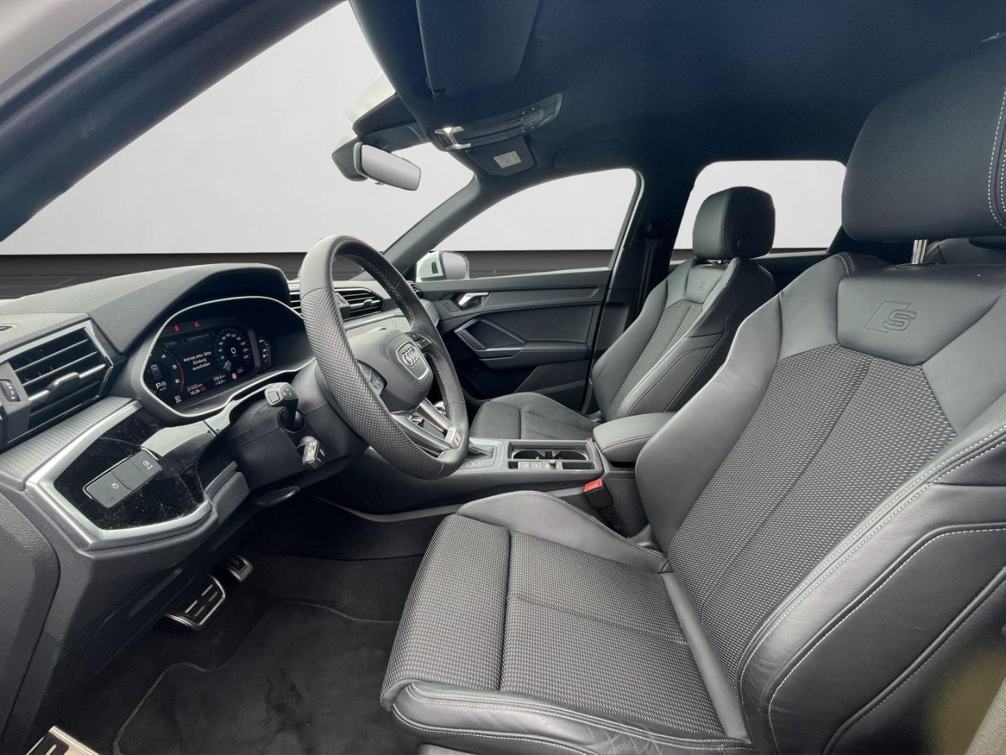 Bild über Audi Q3 S line 35 TDI S tronic - für weitere Informationen kontaktieren Sie den Audi Partner