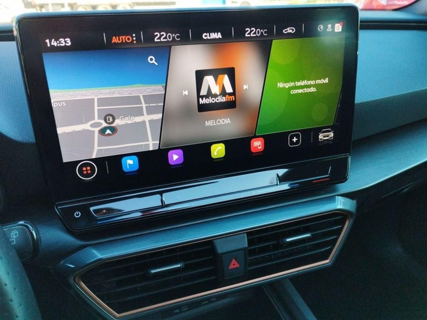 CUPRA Leon Sportstourer 1.5 eTSI DSG 110 kW (150 CV) — photo 15
