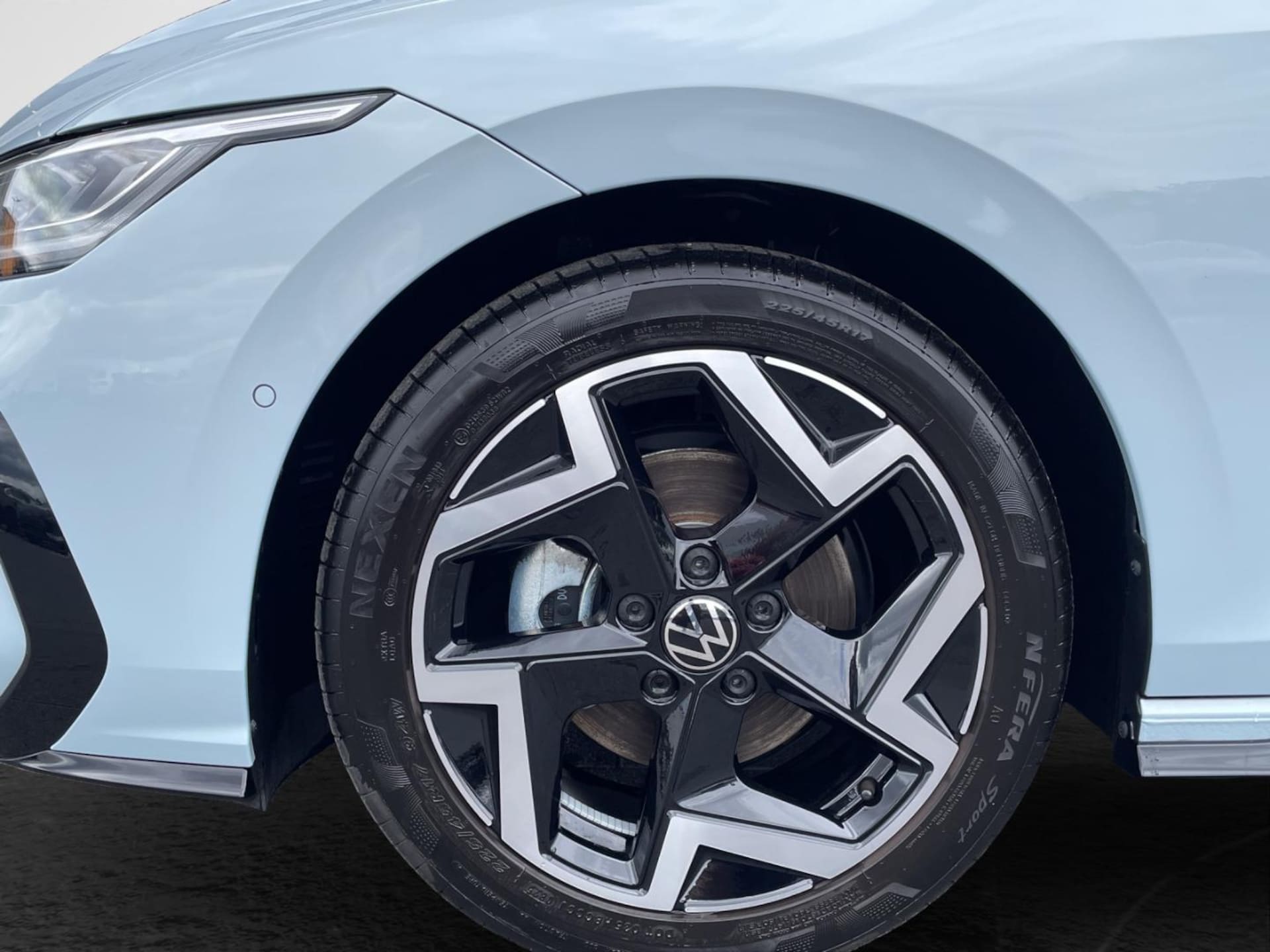 Volkswagen Golf Variant R-Line