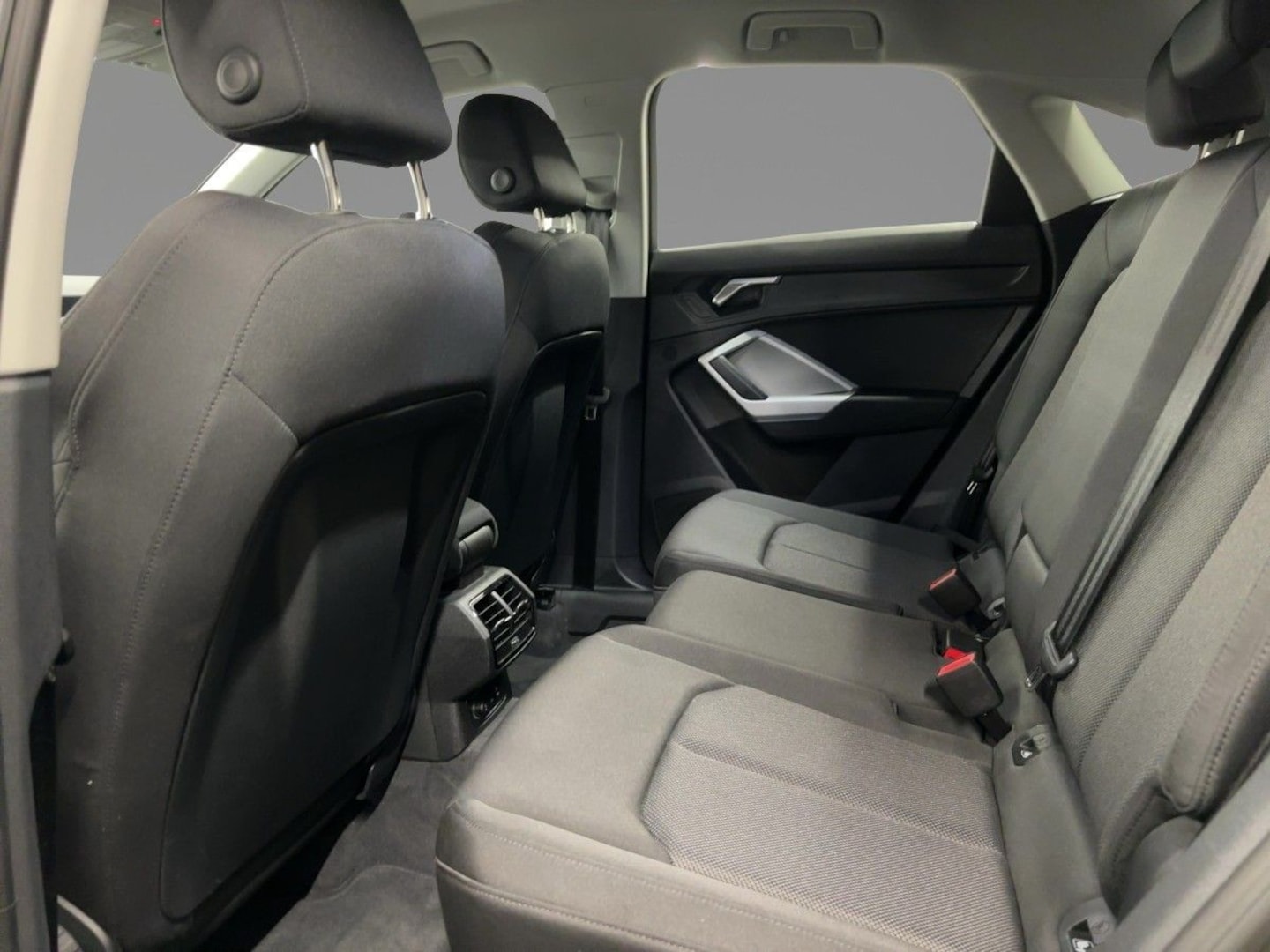 Bild über Audi Q3 Sportback 35 TDI S tronic - für weitere Informationen kontaktieren Sie den Audi Partner