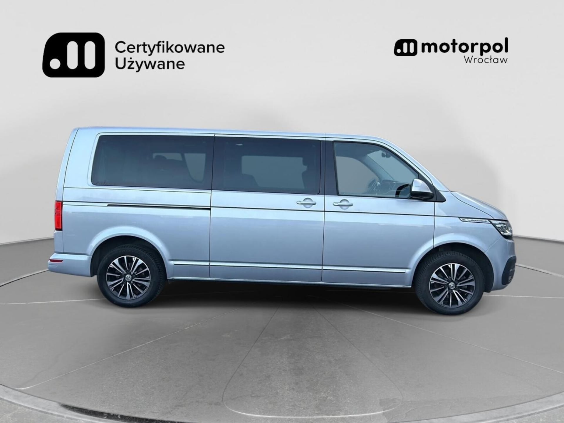 Volkswagen Caravelle 6.1 długi roztaw osi SE