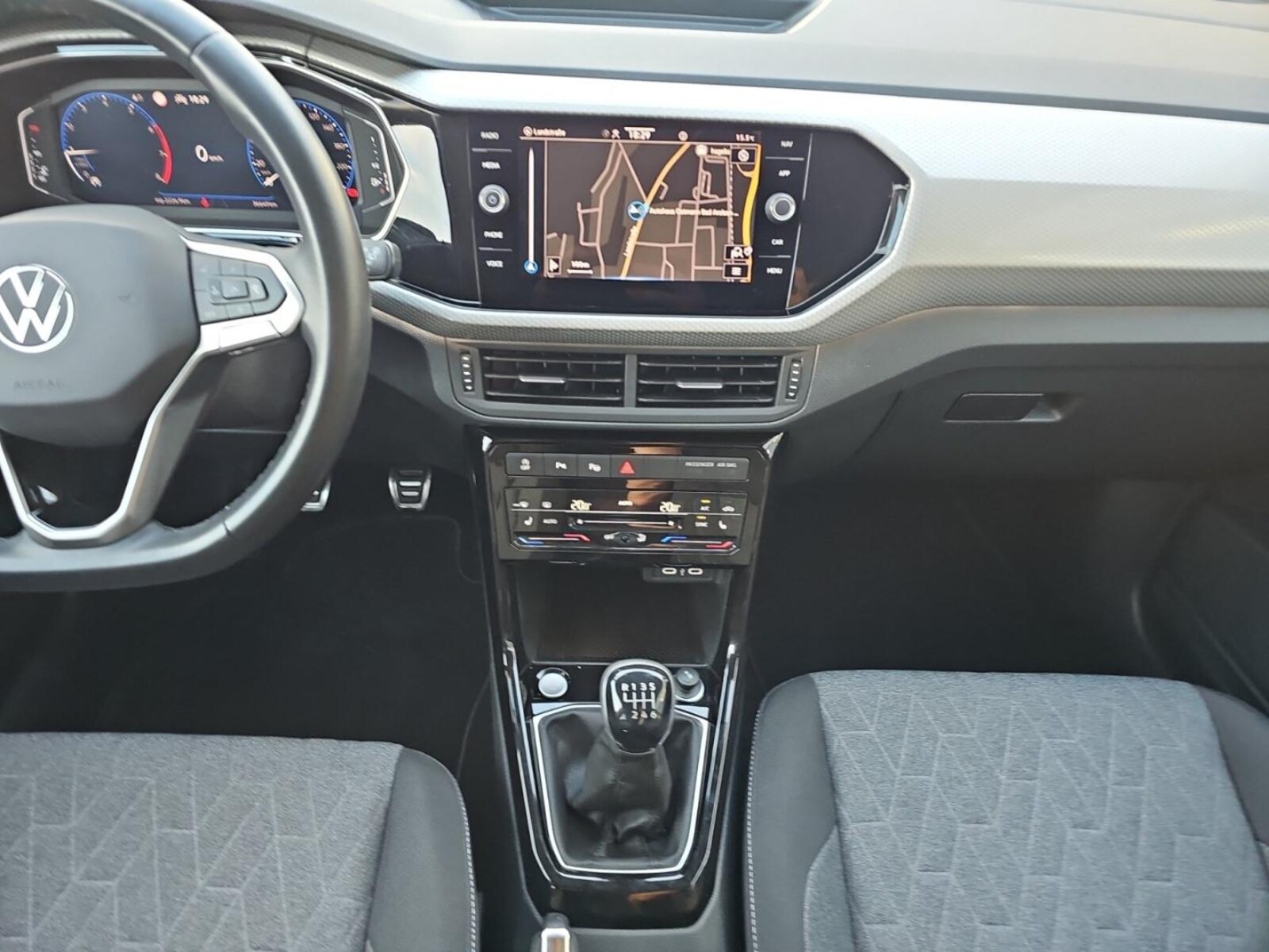 Volkswagen T-Cross – Bild 11