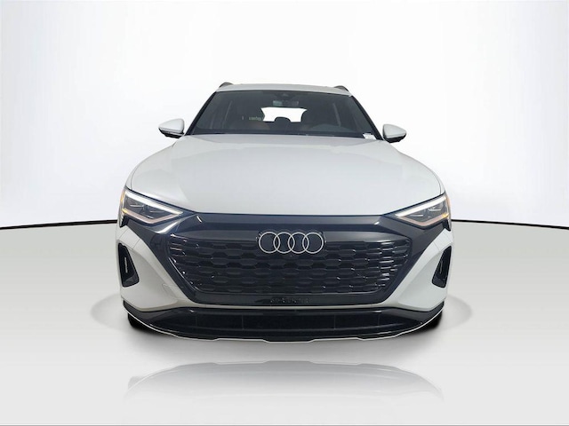 2024 Audi Q8 e-tron