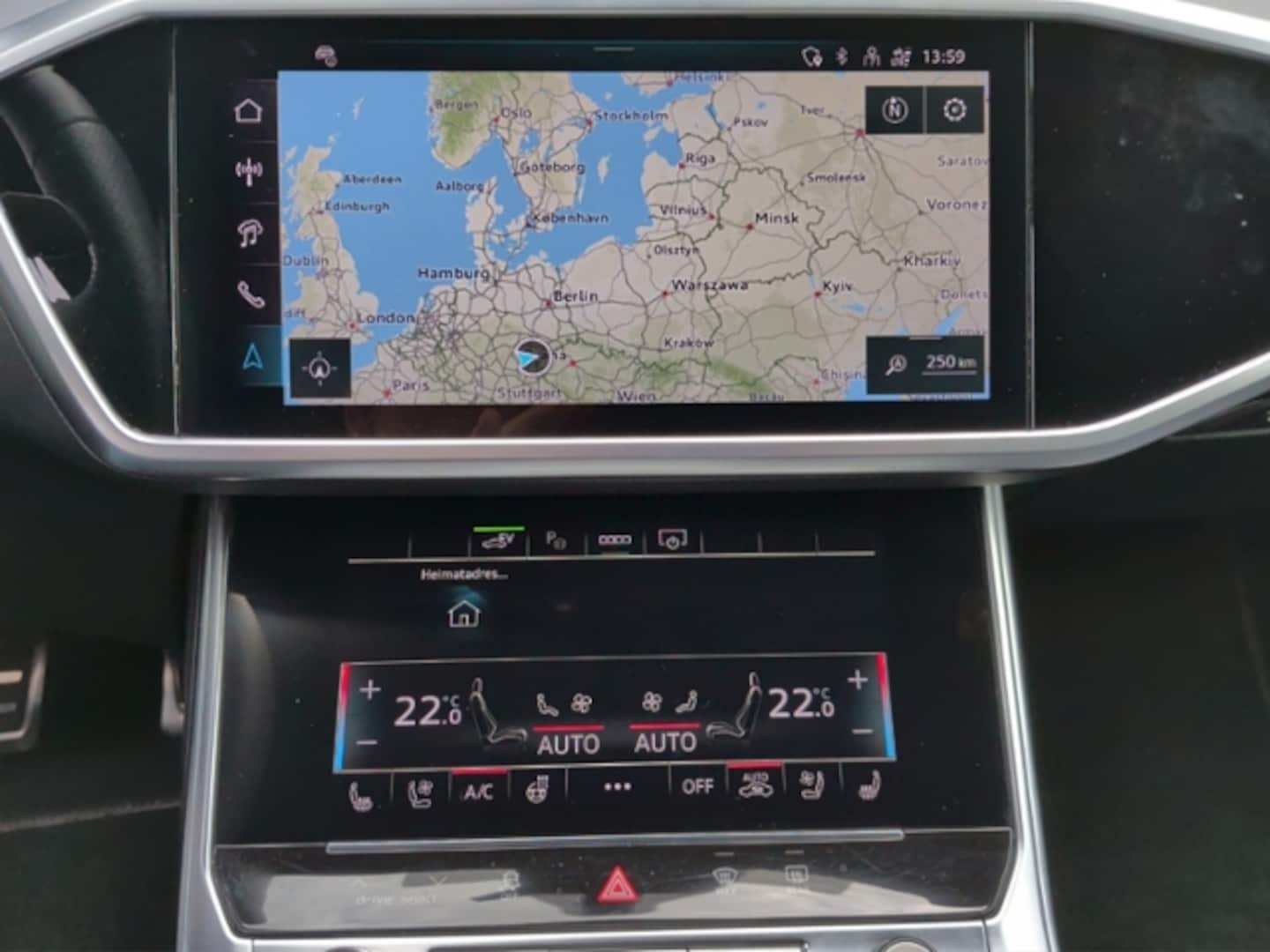 Bild über Audi A6 Avant TFSI e S line 55 TFSI e quattro S tronic - für weitere Informationen kontaktieren Sie den Audi Partner