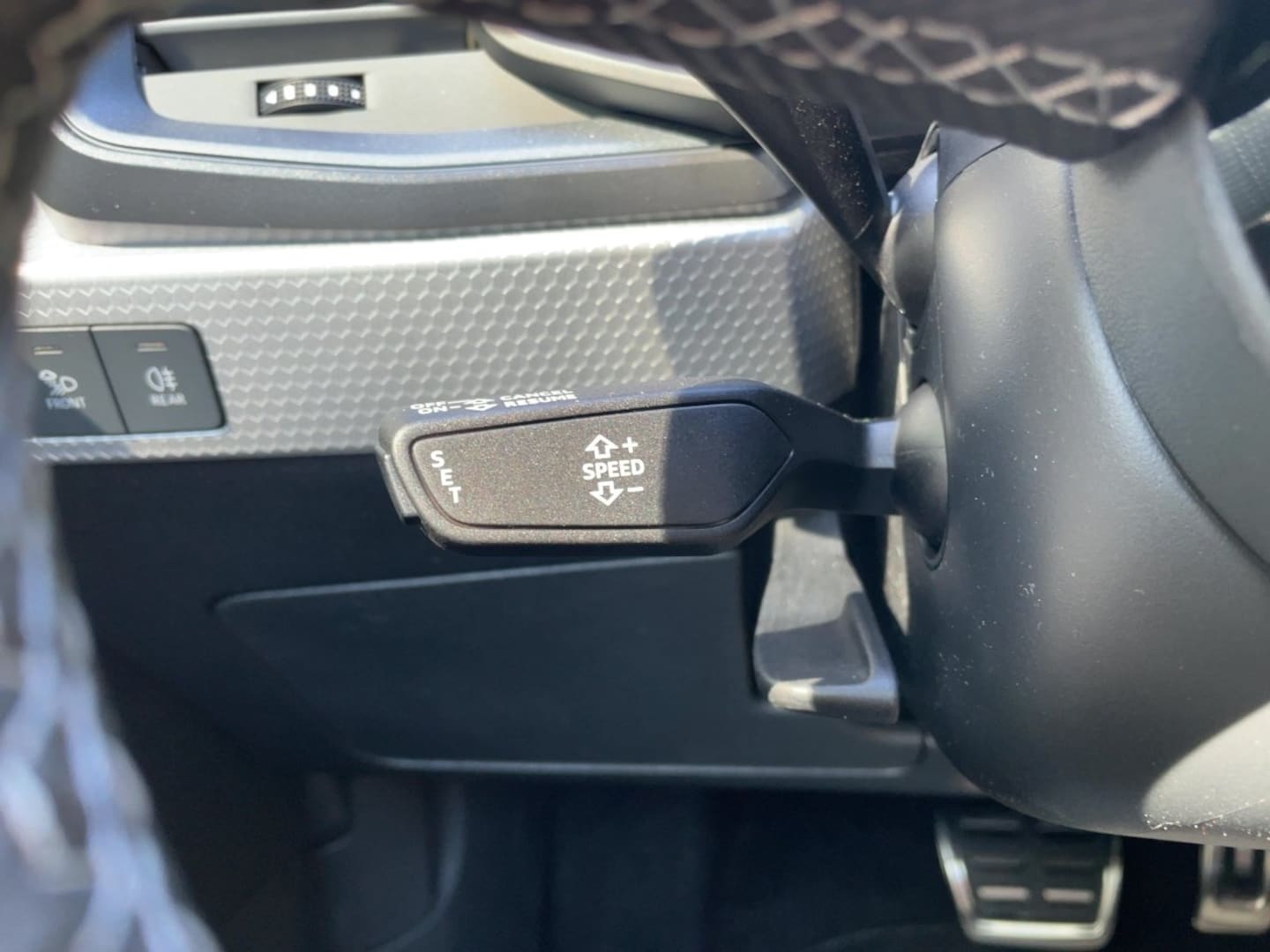 Bild über Audi A1 Sportback S line 35 TFSI S tronic - für weitere Informationen kontaktieren Sie den Audi Partner