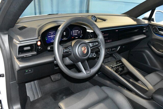 2025 Porsche Macan Electric