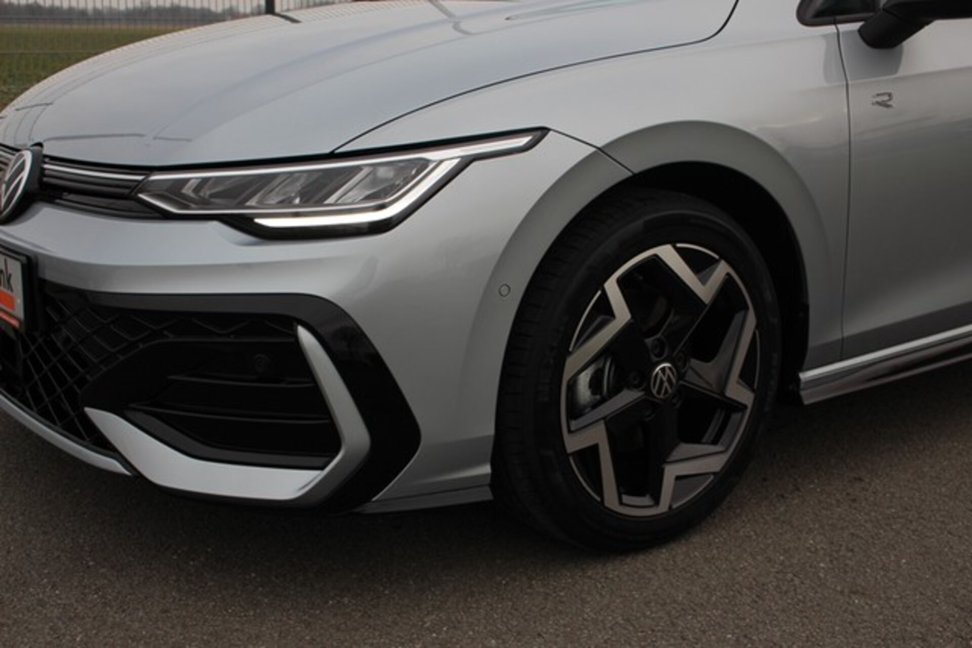 Volkswagen Golf R-Line