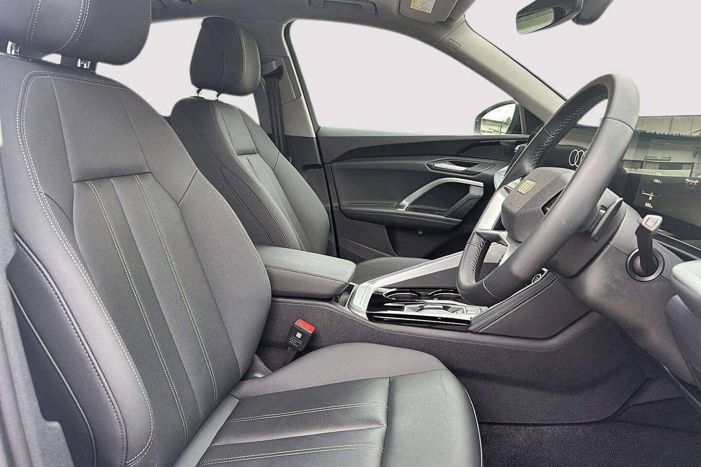 Image about Audi Q5 Sportback TDI quattro 150 kW