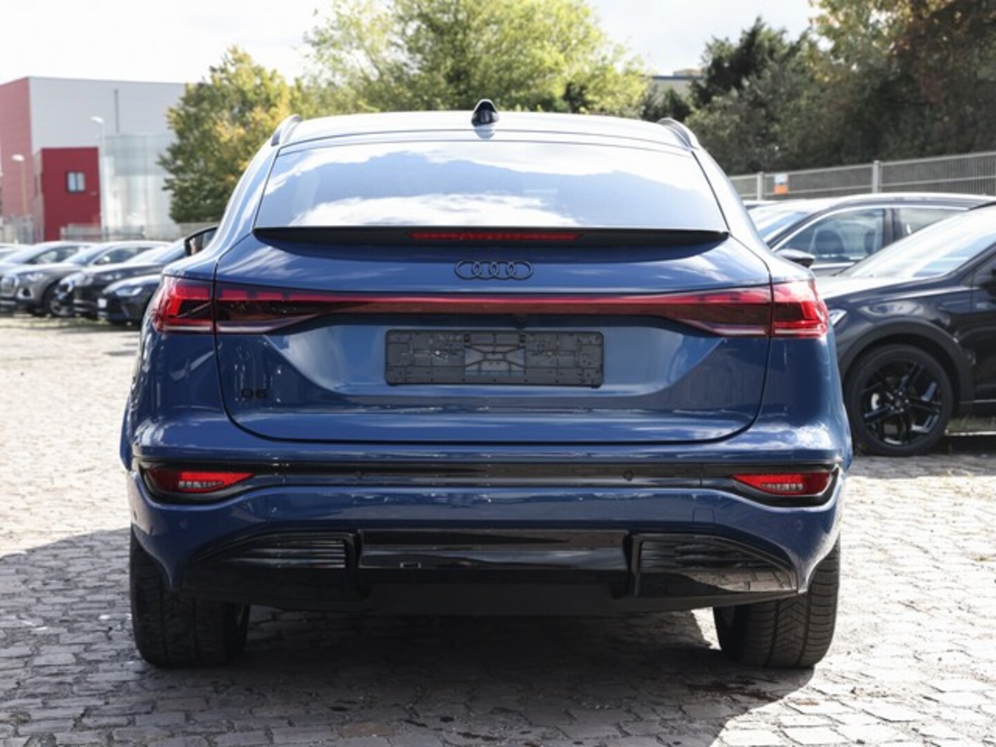 Bild über Audi Q6 Sportback e-tron e-tron performance - für weitere Informationen kontaktieren Sie den Audi Partner