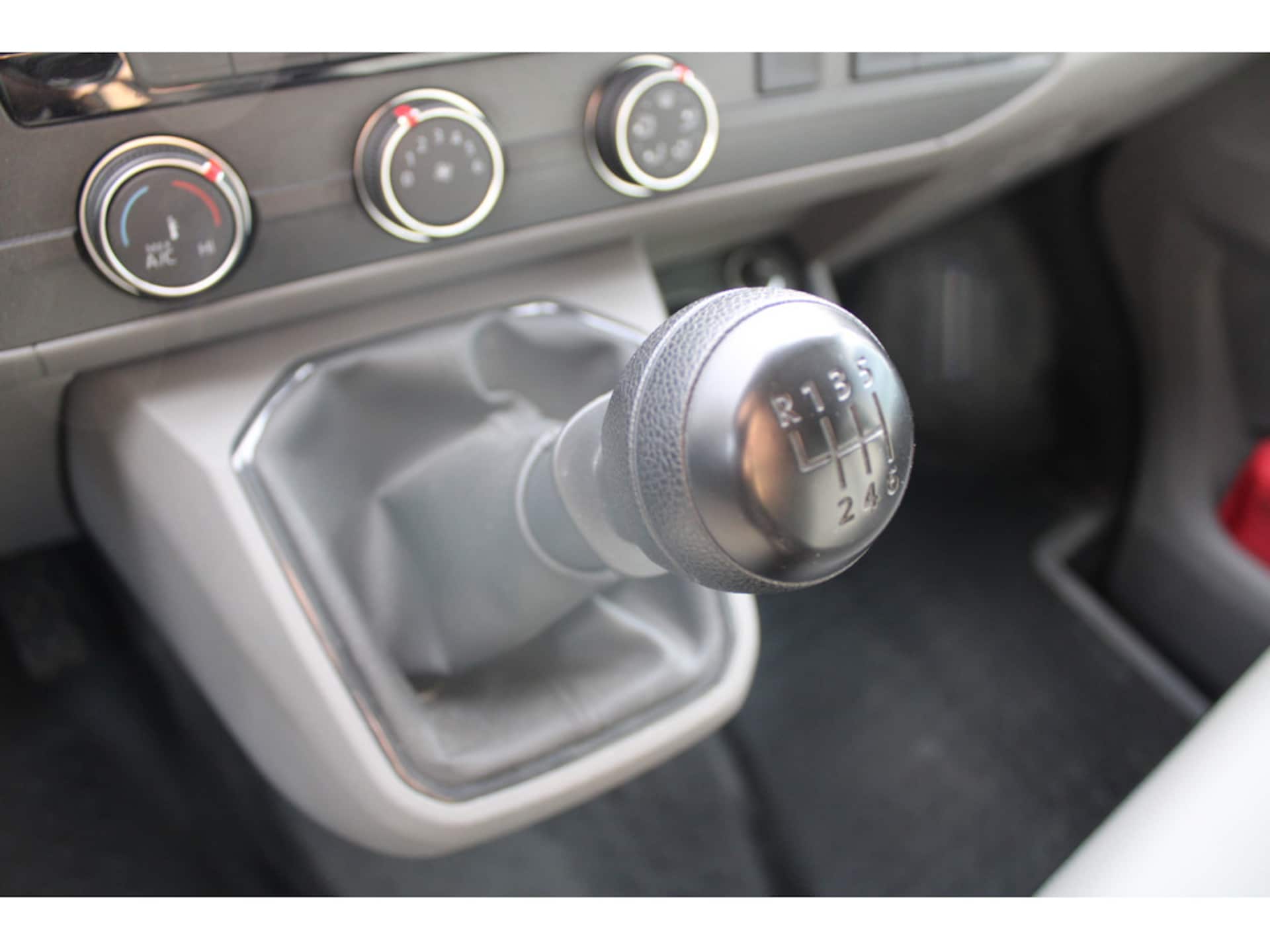 Volkswagen T6.1 Transporter Kasten kurzer Radstand