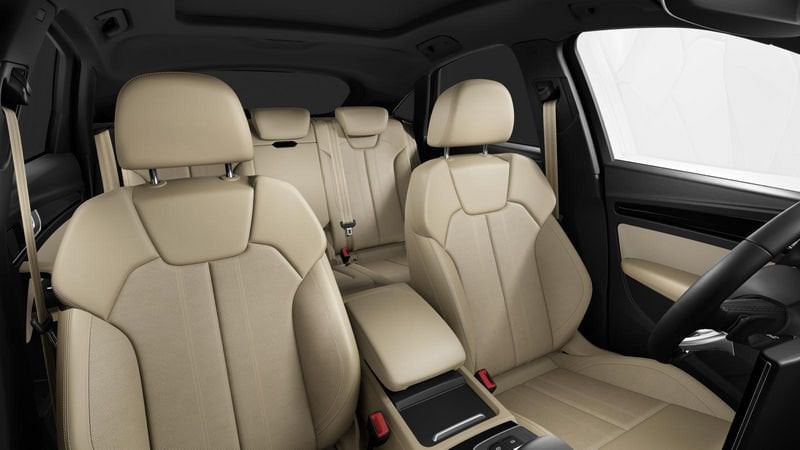 Image about Audi Q5 Sportback TFSI e Business Advanced 50 TFSI e quattro 220 kW (299 CV) S tronic