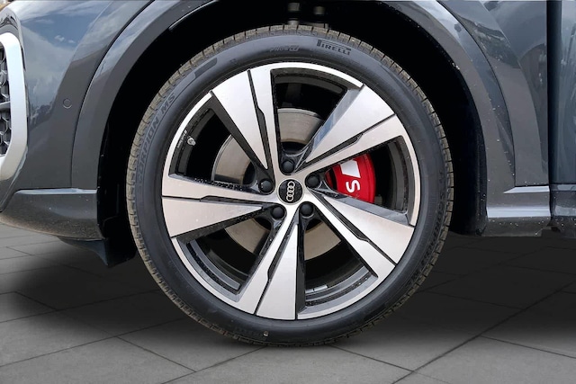 2026 Audi SQ5 Premium Plus - Photo 11