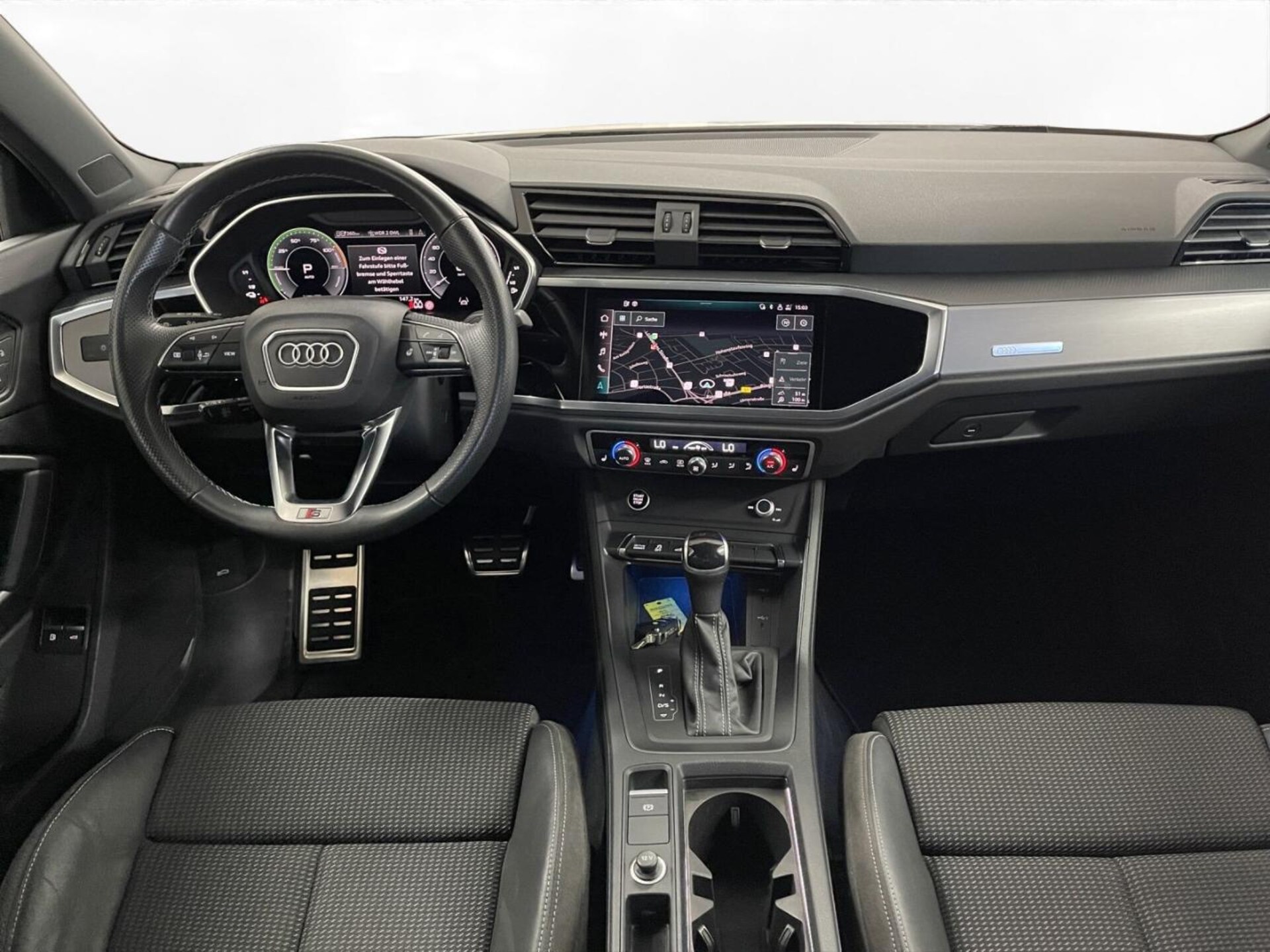 Audi Q3 TFSI e S line