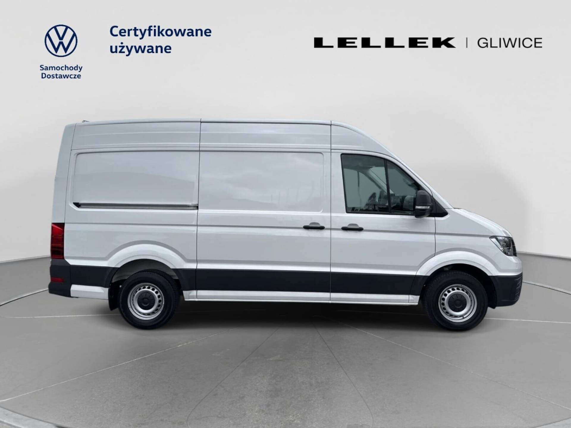Volkswagen Crafter Furgon średni rozstaw osi