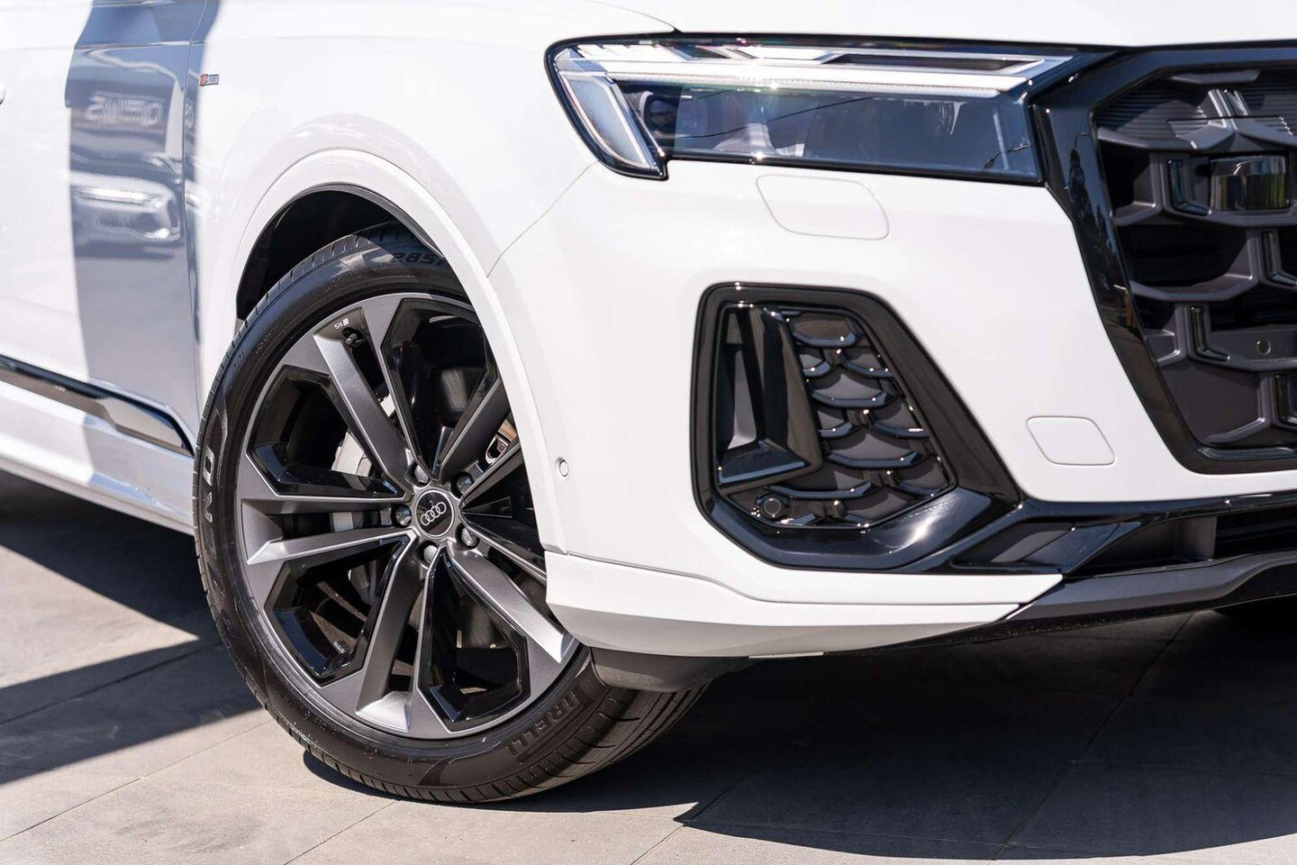 Image about Audi Q7 SUV TFSI quattro tiptronic