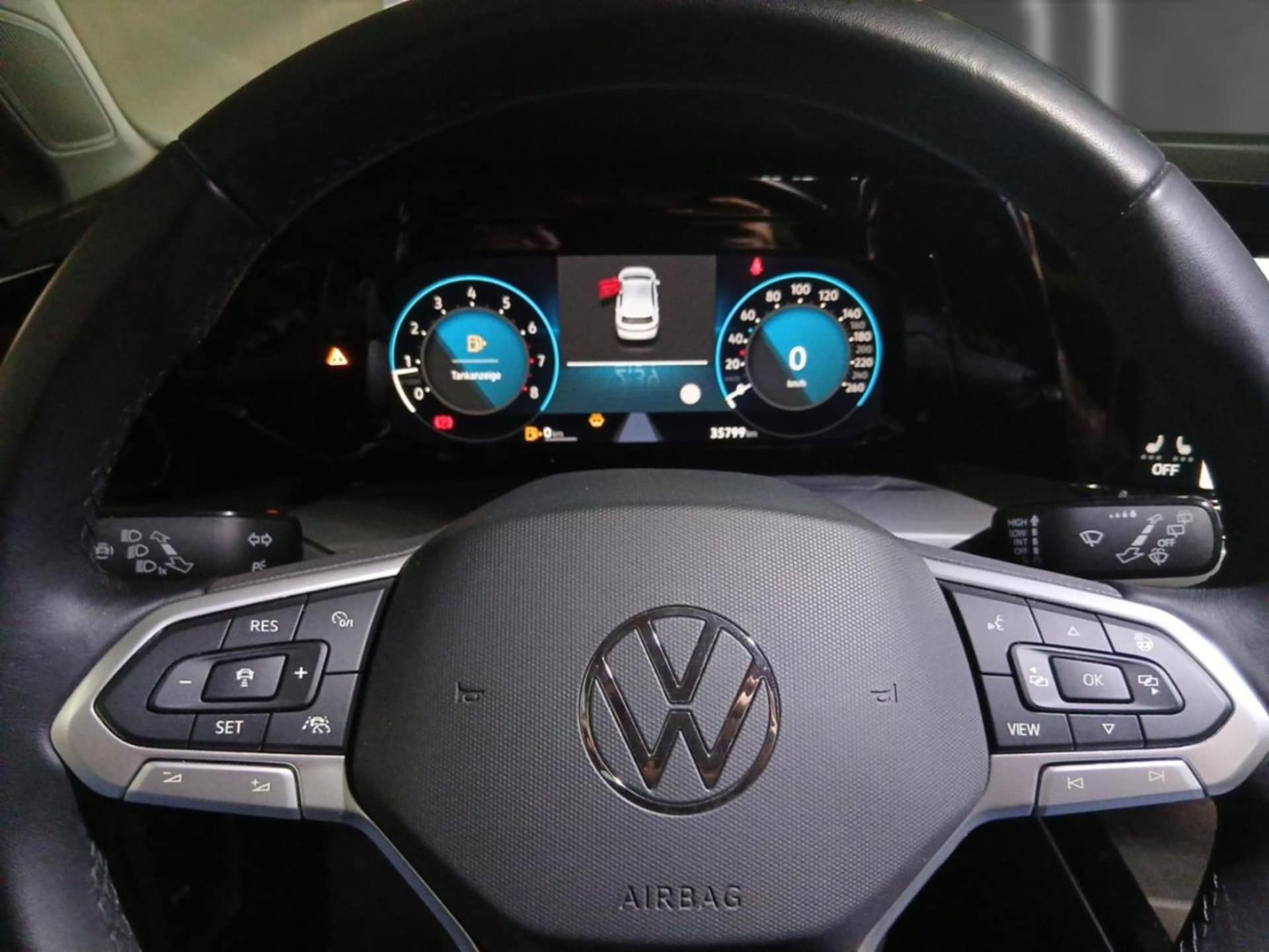 Volkswagen Golf Style