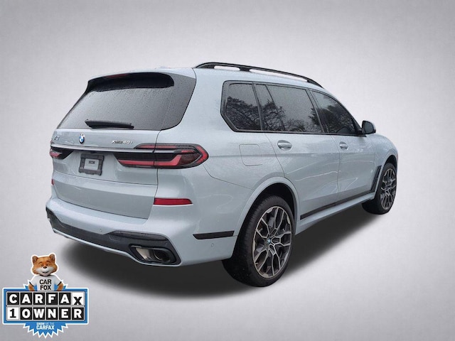 2025 BMW X7