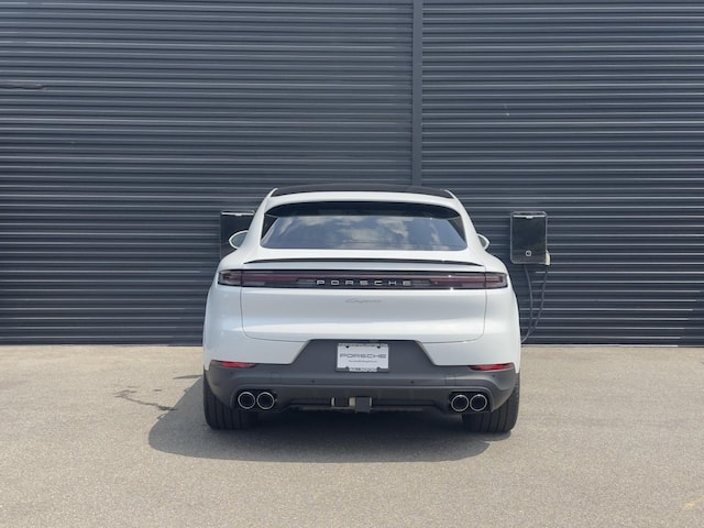 2025 Porsche Cayenne Coupé