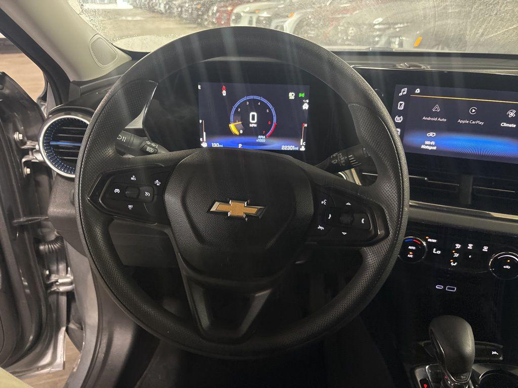 2025 Chevrolet Trax LT - Photo 20