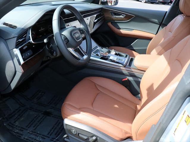 2025 AUDI Q8 - Image 12
