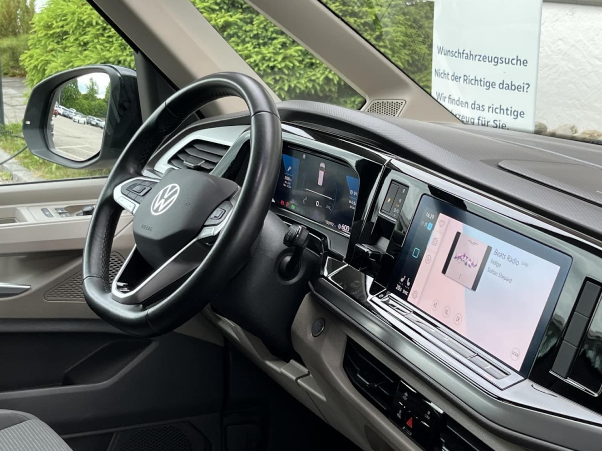 Volkswagen Multivan Basis-Modell
