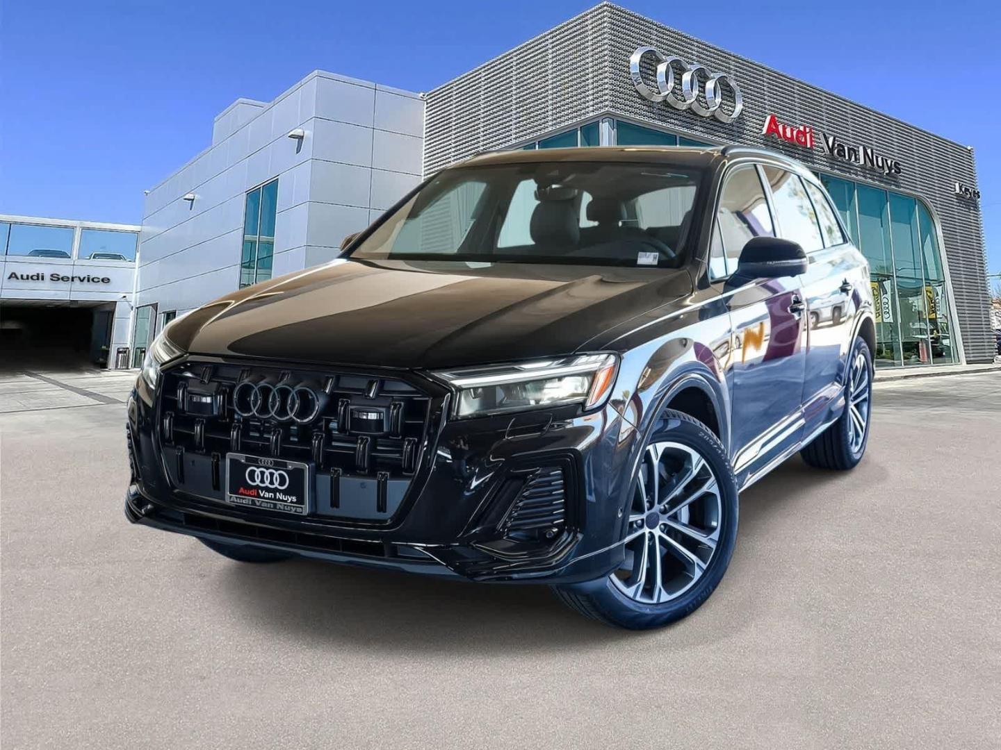 2026 Audi Q7 45 Premium Plus quattro Tiptronic's photo