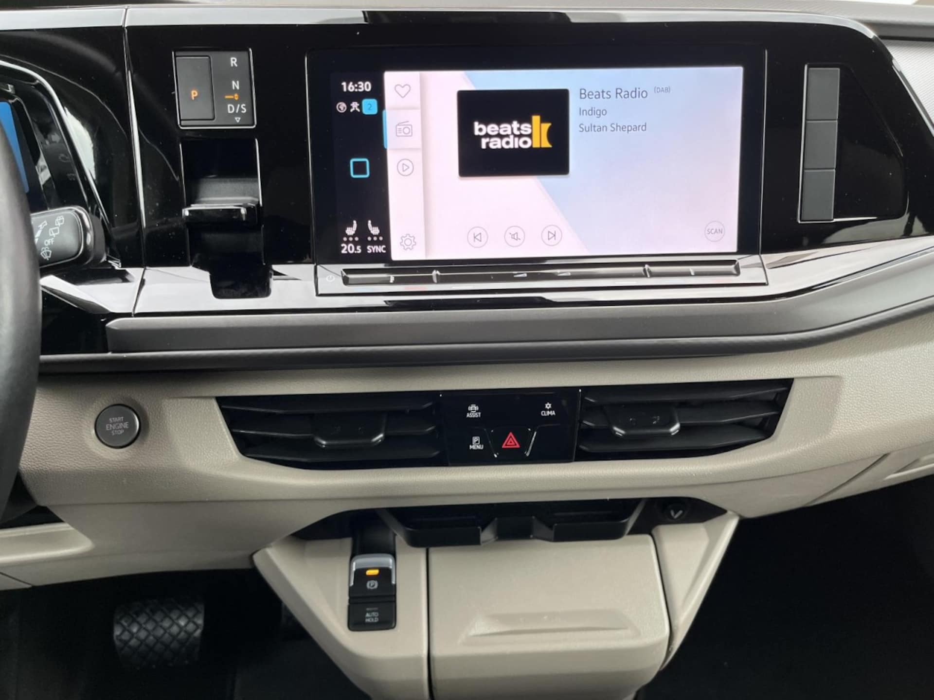 Volkswagen Multivan Basis-Modell