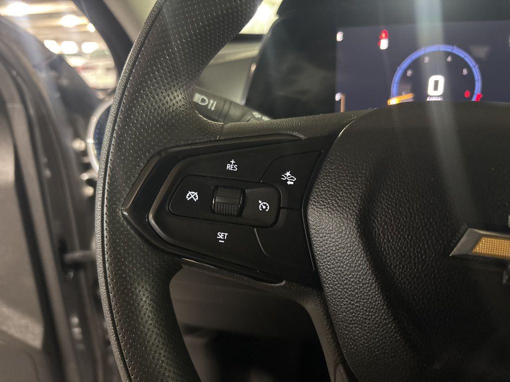 2025 Chevrolet Trax LT - Photo 23