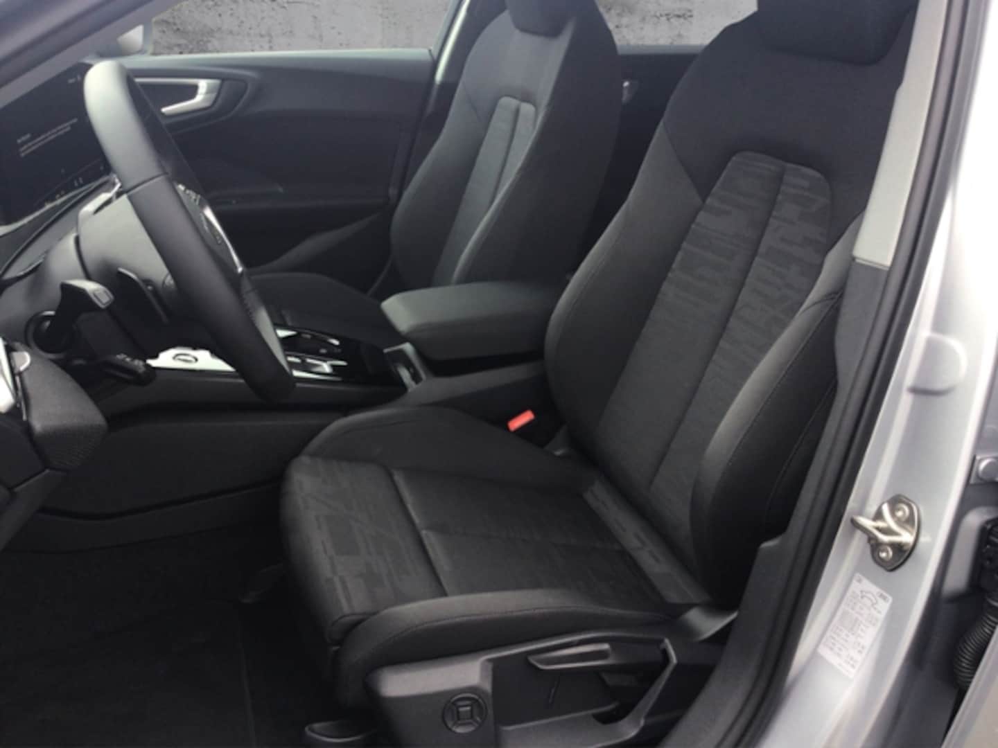 Bild über Audi A5 Avant TDI 150 kW S tronic - für weitere Informationen kontaktieren Sie den Audi Partner