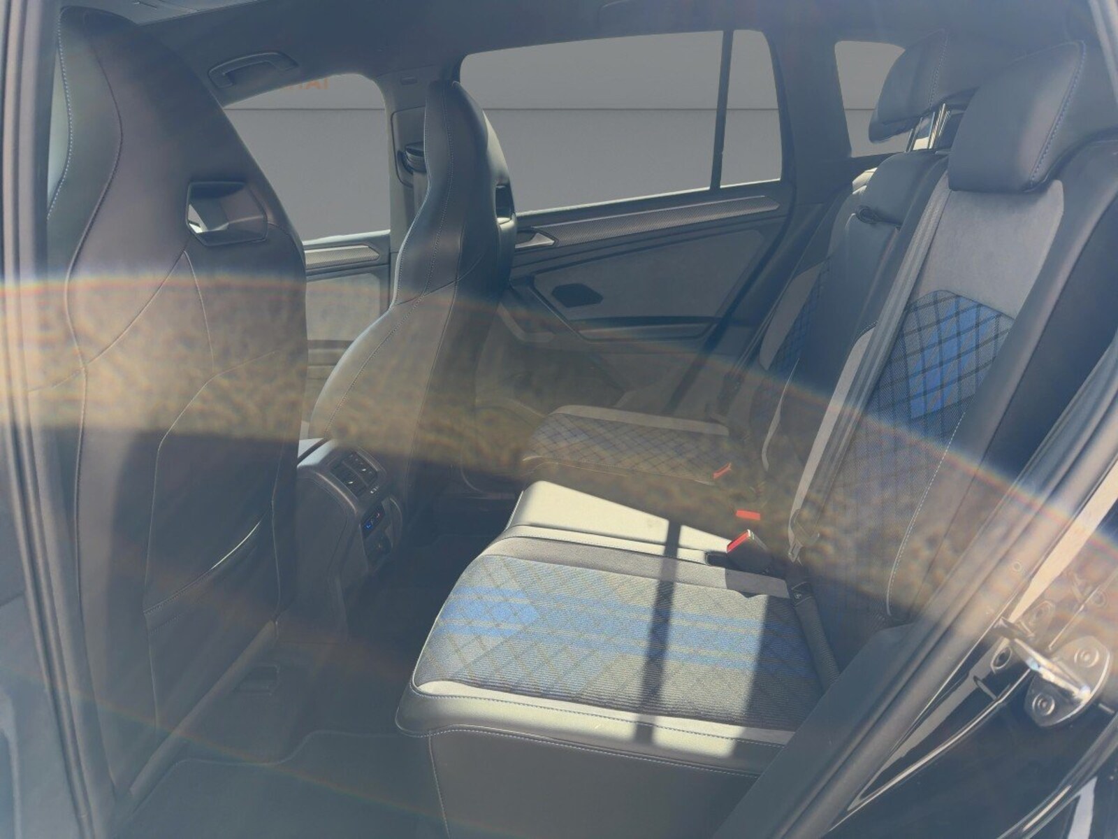 Volkswagen Tiguan – Bild 9