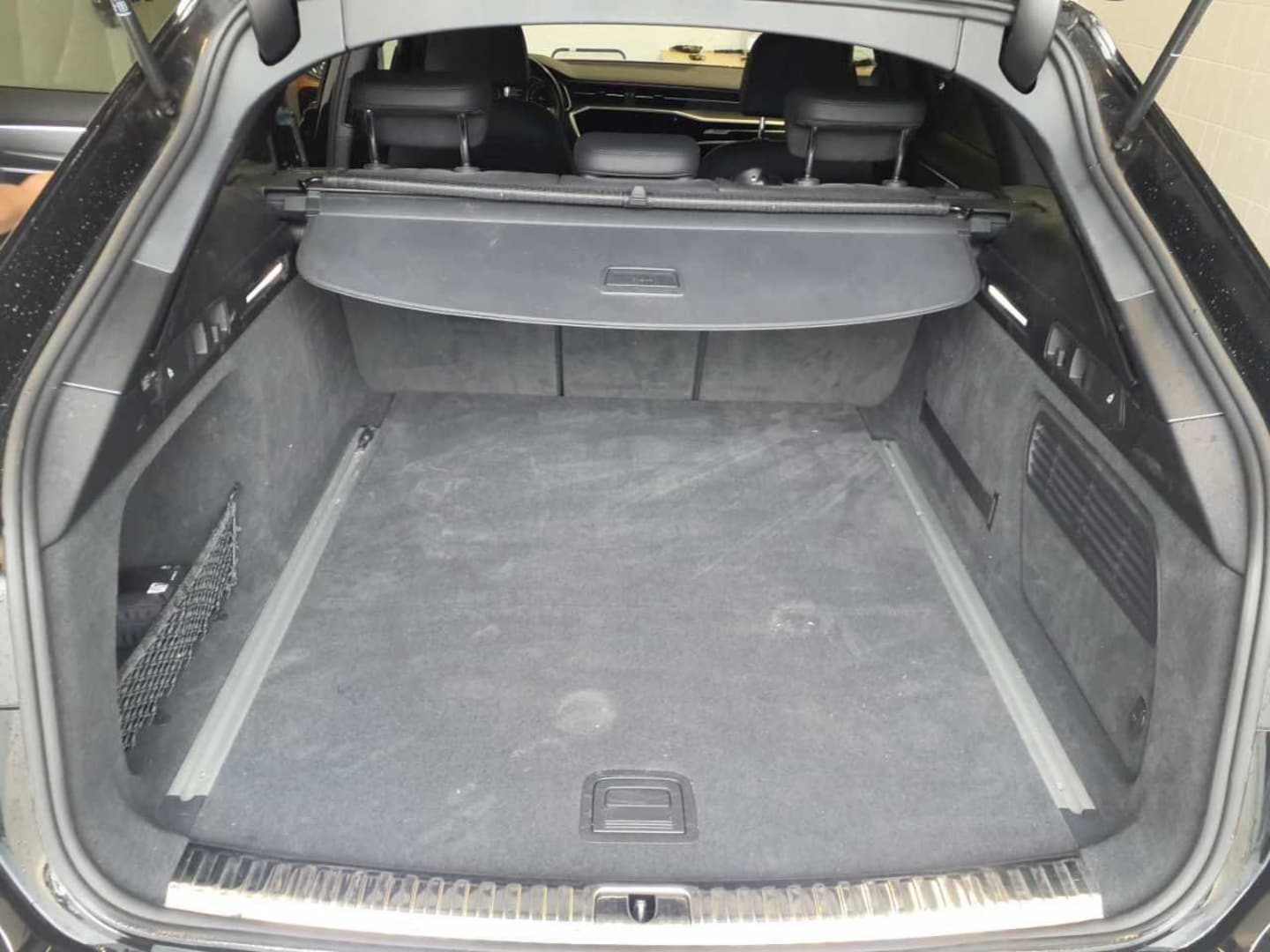 Bild über Audi A6 Avant 45 TFSI S tronic - für weitere Informationen kontaktieren Sie den Audi Partner