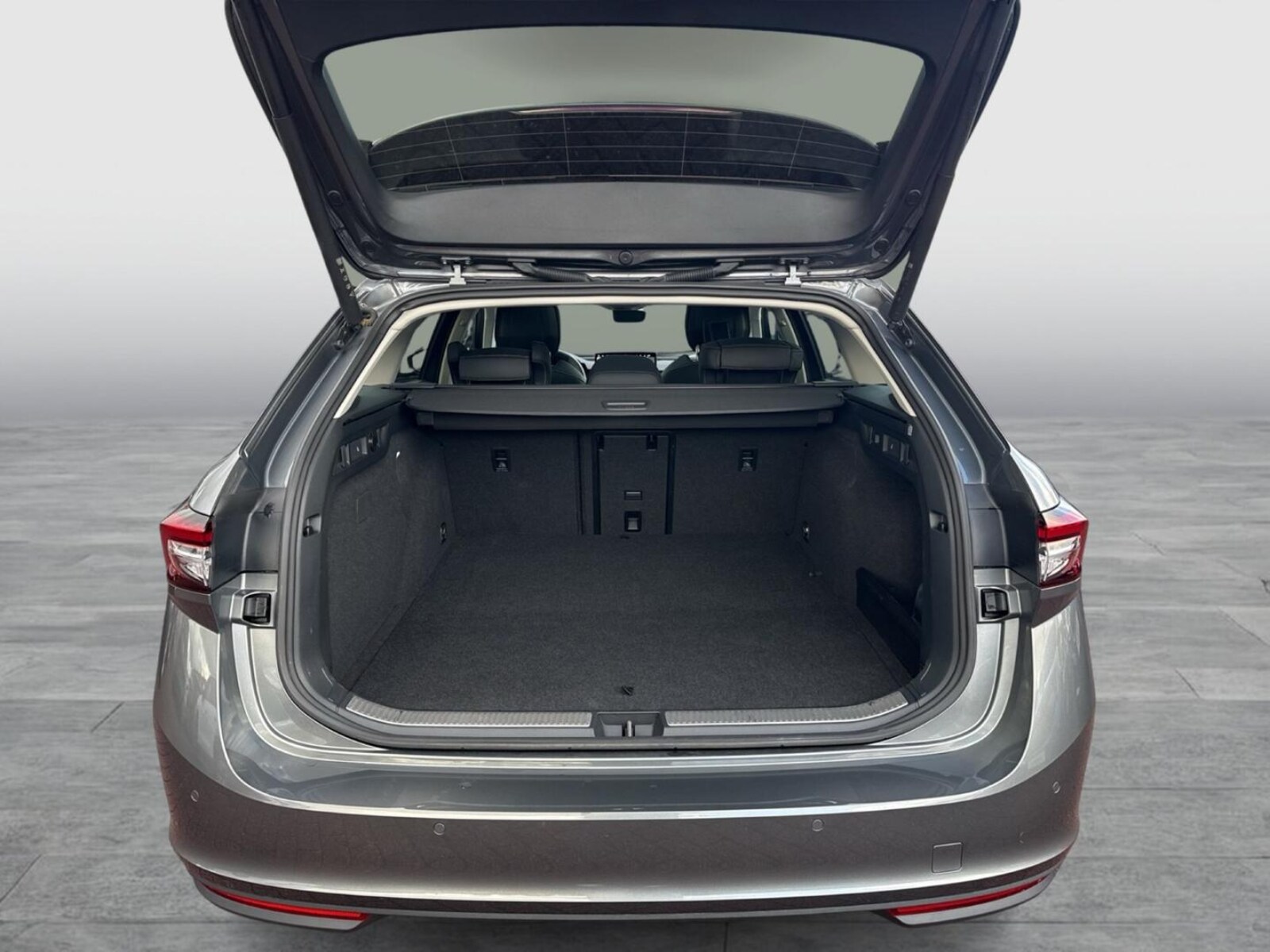 Škoda Superb Combi – Bild 14