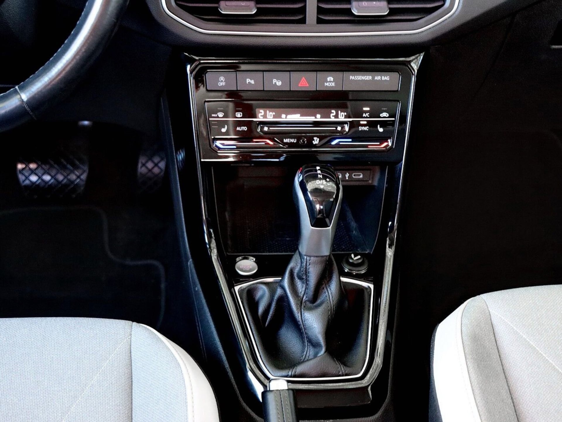 Volkswagen T-Cross Style