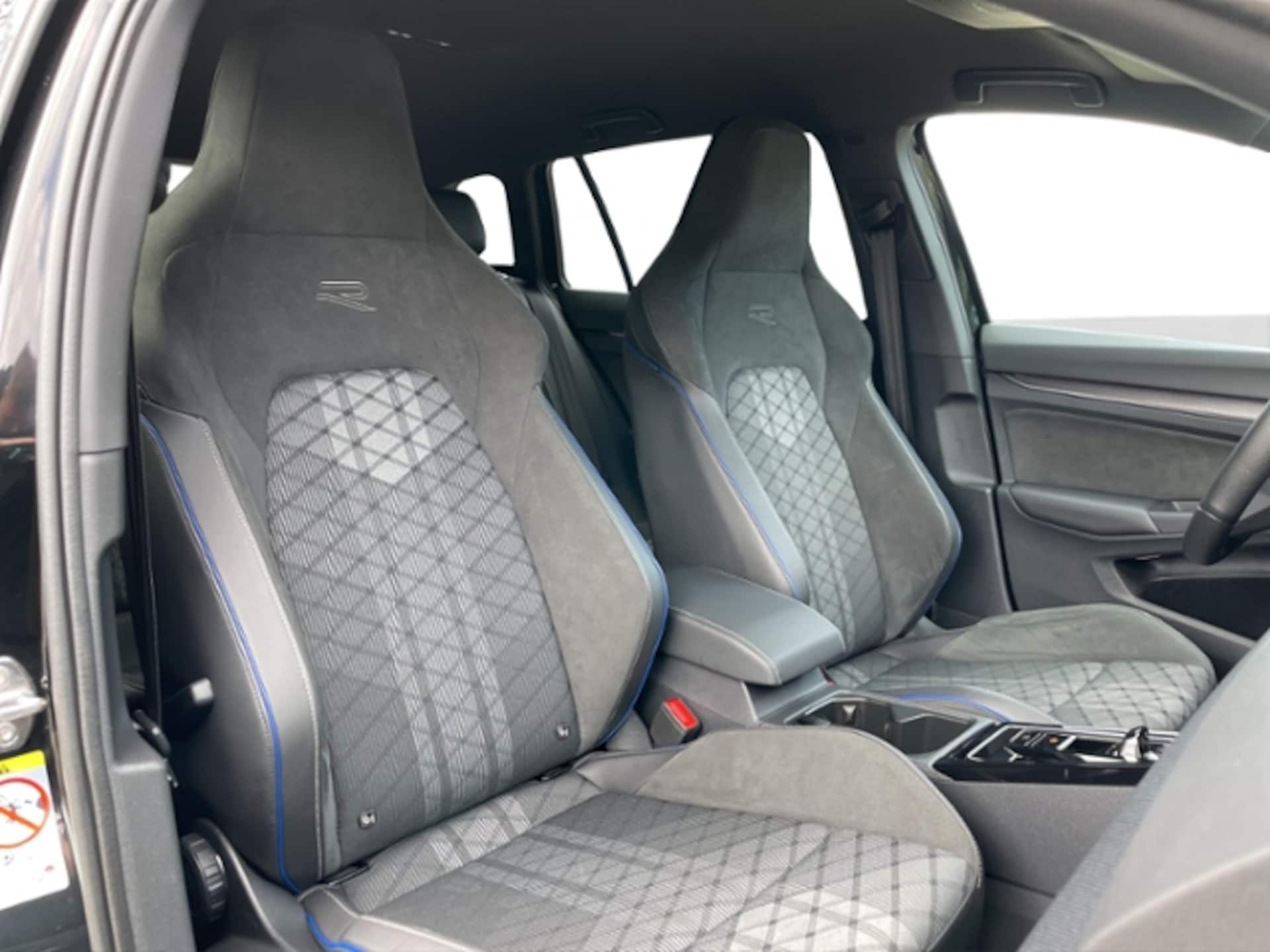 Volkswagen Golf Variant R-Line